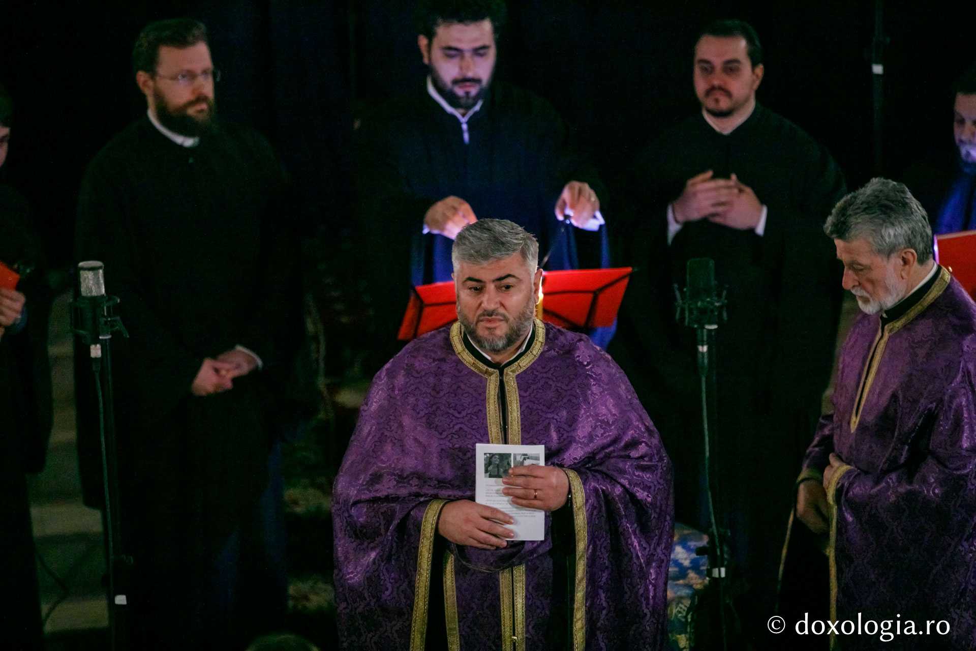 foto: pr. Silviu Cluci Concert „Byzantion“ – Postul Mare în vremea Sfântului Paisie de la Neamț