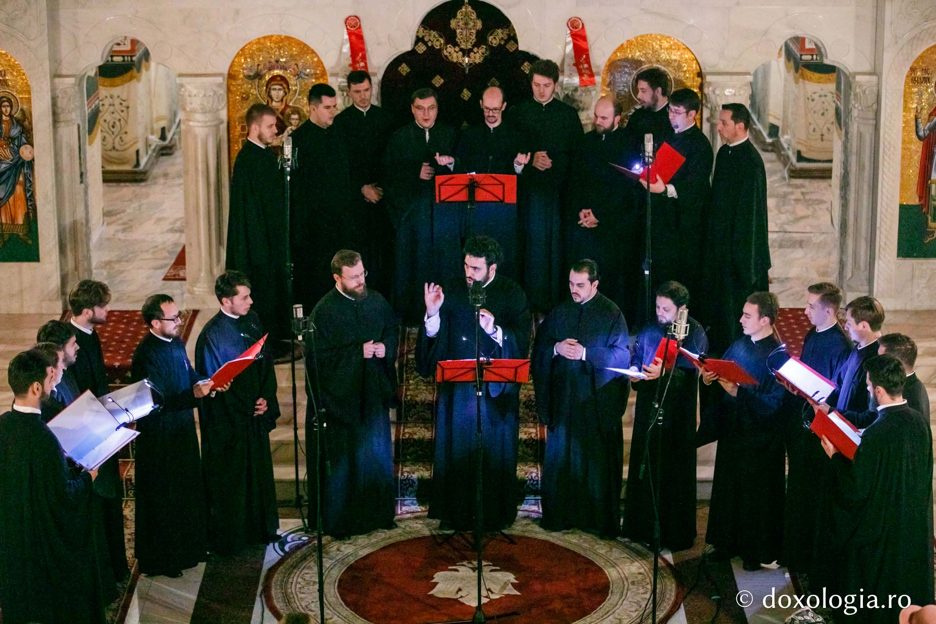 foto: pr. Silviu Cluci Concert „Byzantion“ – Postul Mare în vremea Sfântului Paisie de la Neamț