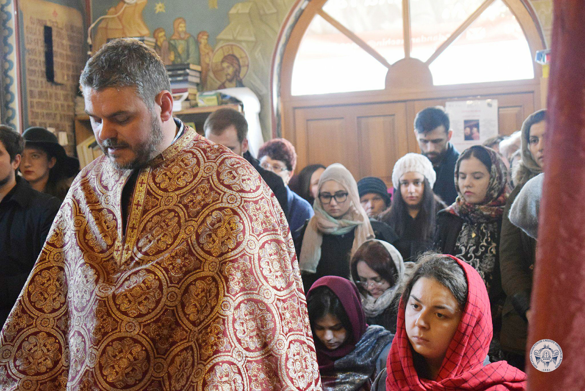 Procesiune cu Sfintele Moaște la spitalele din Iași