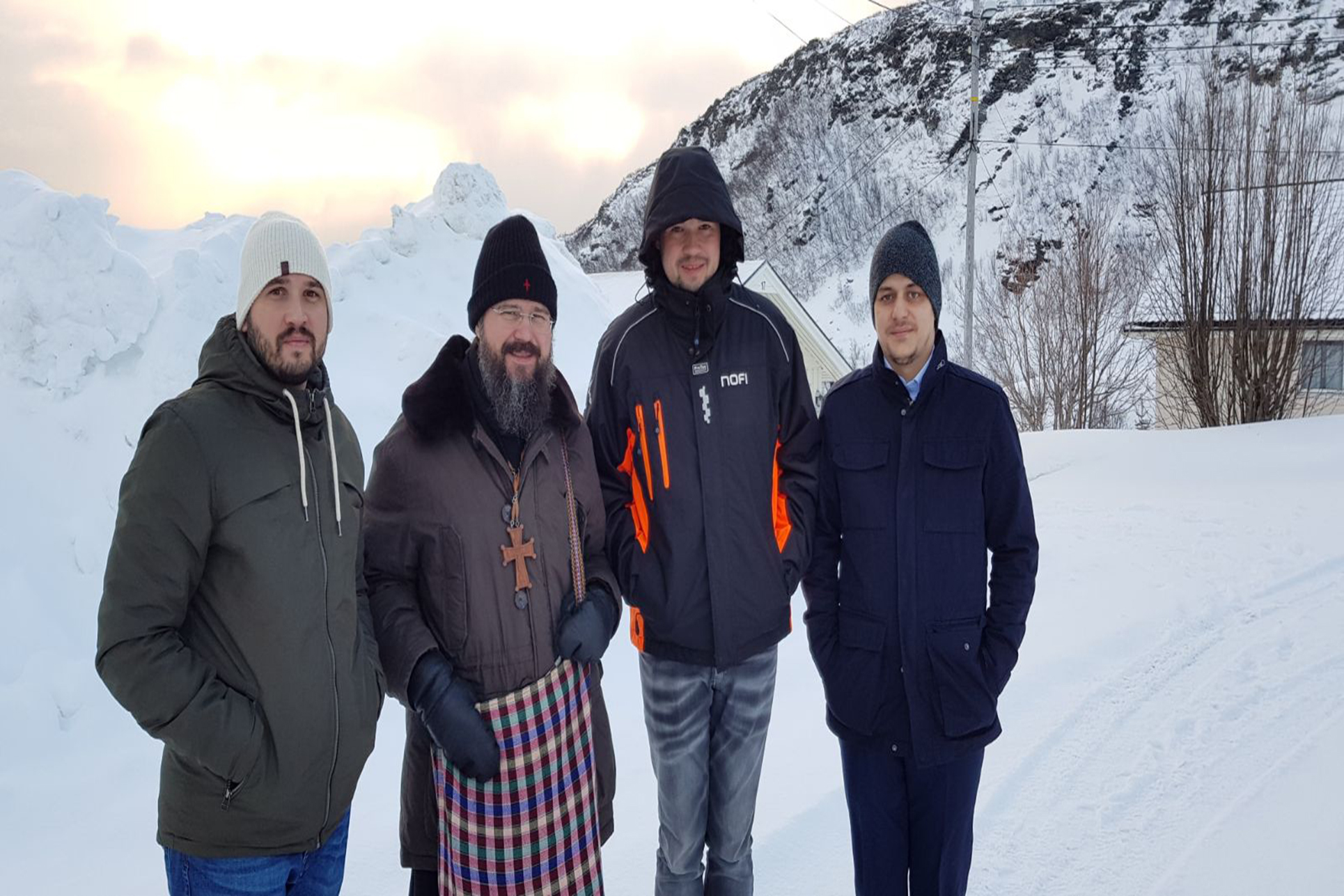 Românii au sărbătorit Paștile dincolo de Cercul Polar Românii au sărbătorit Paștile dincolo de Cercul Polar