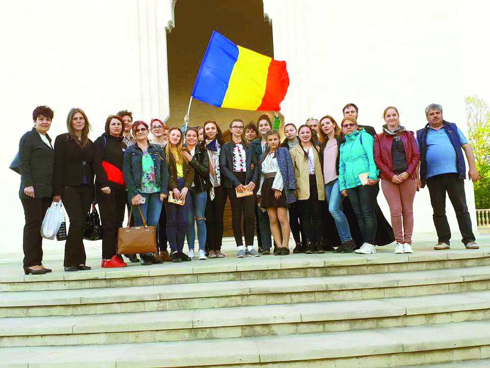 Un proiect de suflet, pentru oameni cu suflet: „Uniţi sub semnul culturii“ Un proiect de suflet, pentru oameni cu suflet: „Uniţi sub semnul culturii“
