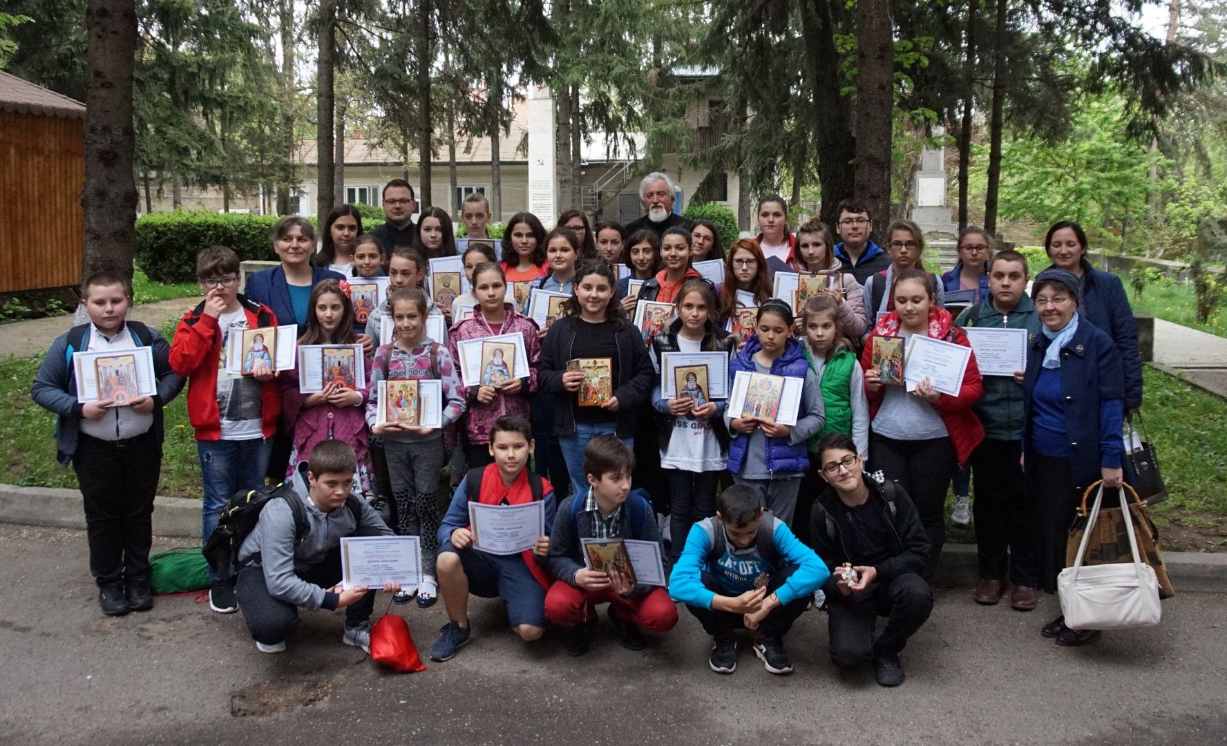 Elevii păşcăneni premiaţi în cadrul Concursului „Unirea: unitate şi libertate“