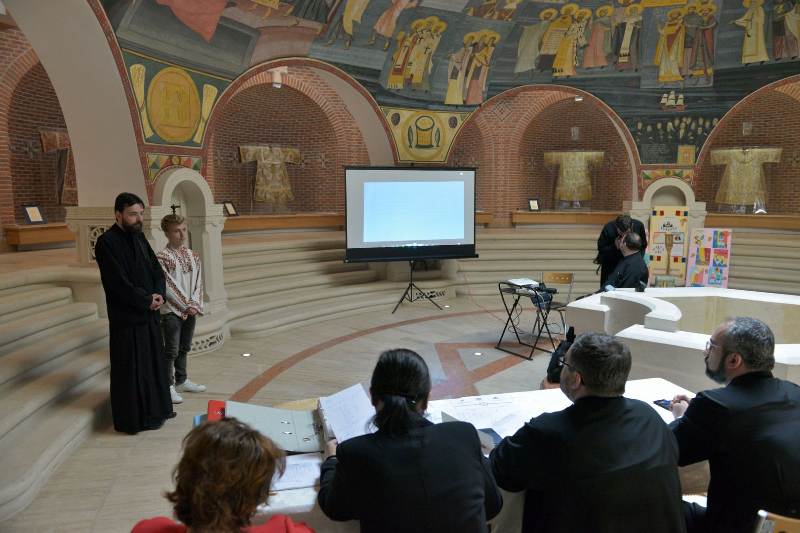 Arhiepiscopia Iaşilor şi-a desemnat reprezentanţii pentru etapa naţională a Concursului „Unirea: libertate şi unitate“ Arhiepiscopia Iaşilor şi-a desemnat reprezentanţii pentru etapa naţională a Concursului „Unirea: libertate şi unitate“
