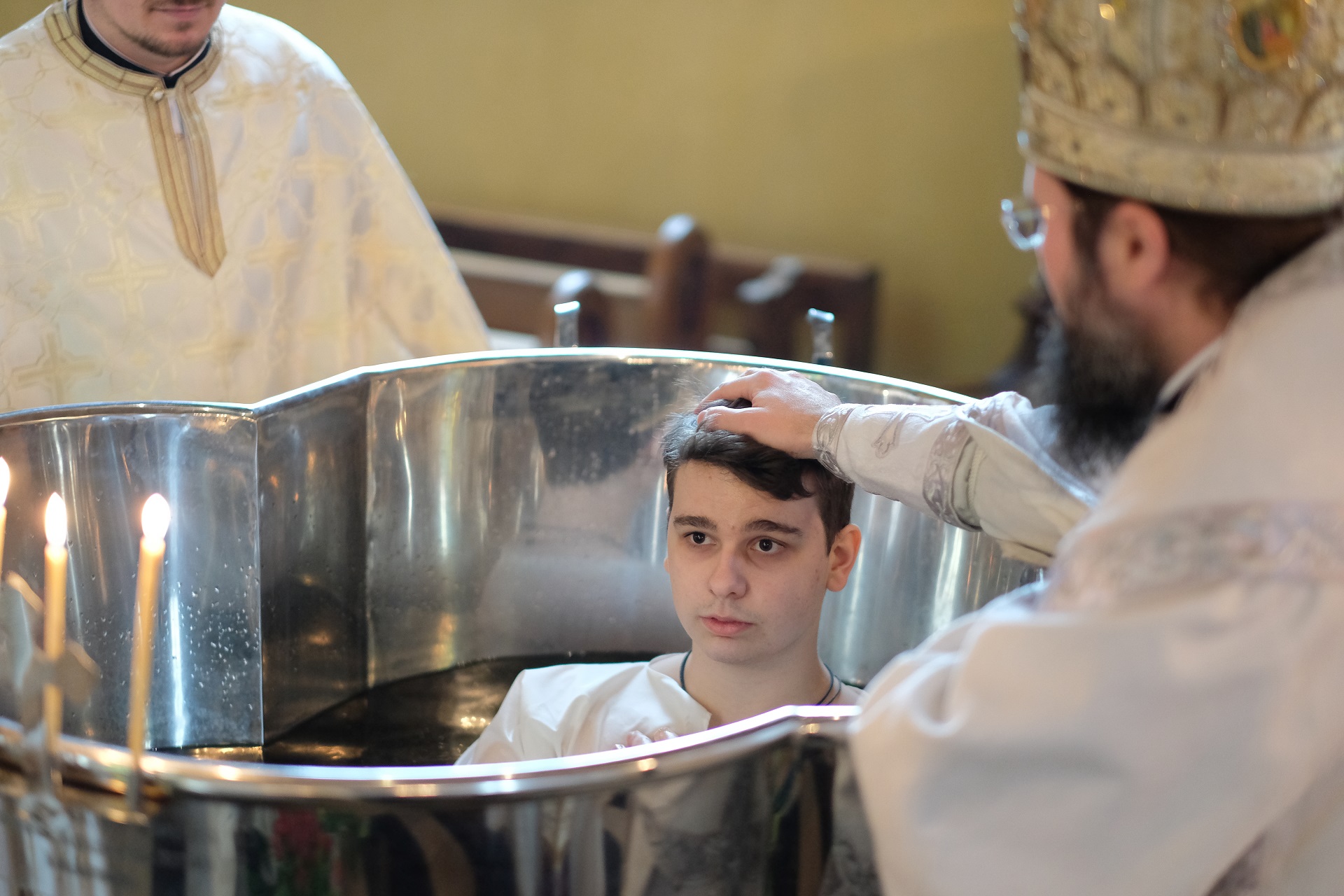 „Să ne iubim unii pe alții, așa cum ne-au iubit părinții și strămoșii noștri, care ne-au lăsat o moștenire de cinste, plătită cu sânge” „Să ne iubim unii pe alții, așa cum ne-au iubit părinții și strămoșii noștri, care ne-au lăsat o moștenire de cinste, plătită cu sânge”
