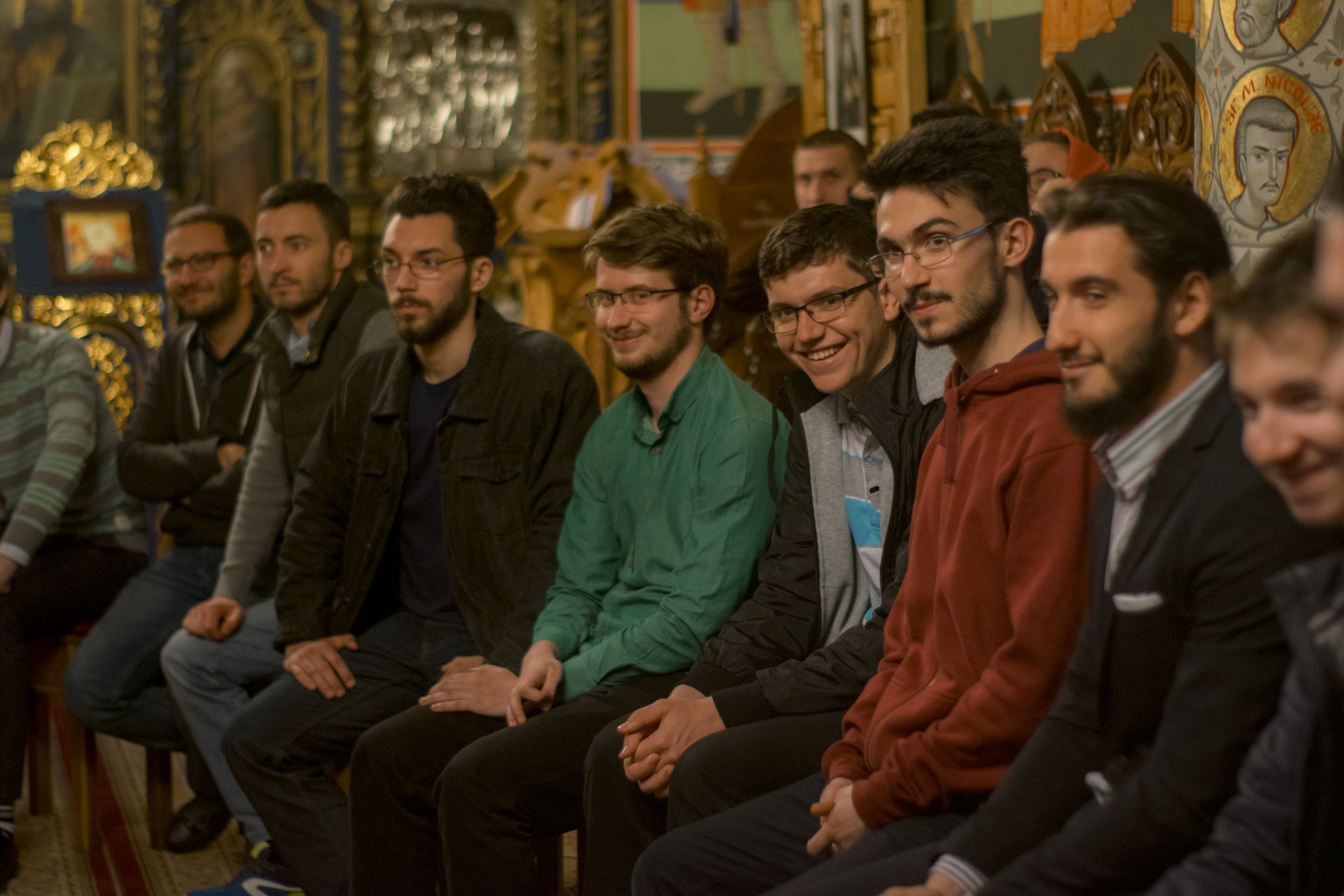 Cum să dobândesc capacitatea de a mă concentra? Tineri în dialog cu părintele Ieremia de la Putna