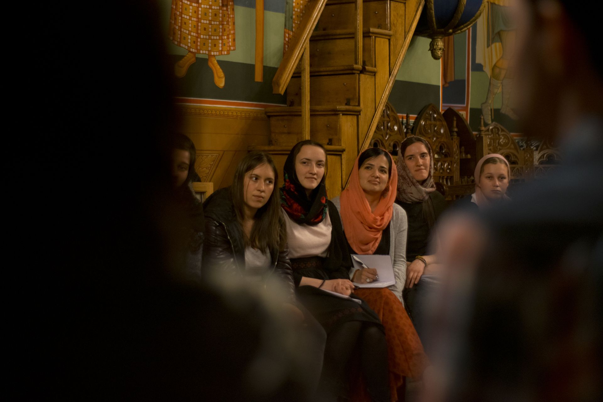 Cum să dobândesc capacitatea de a mă concentra? Tineri în dialog cu părintele Ieremia de la Putna