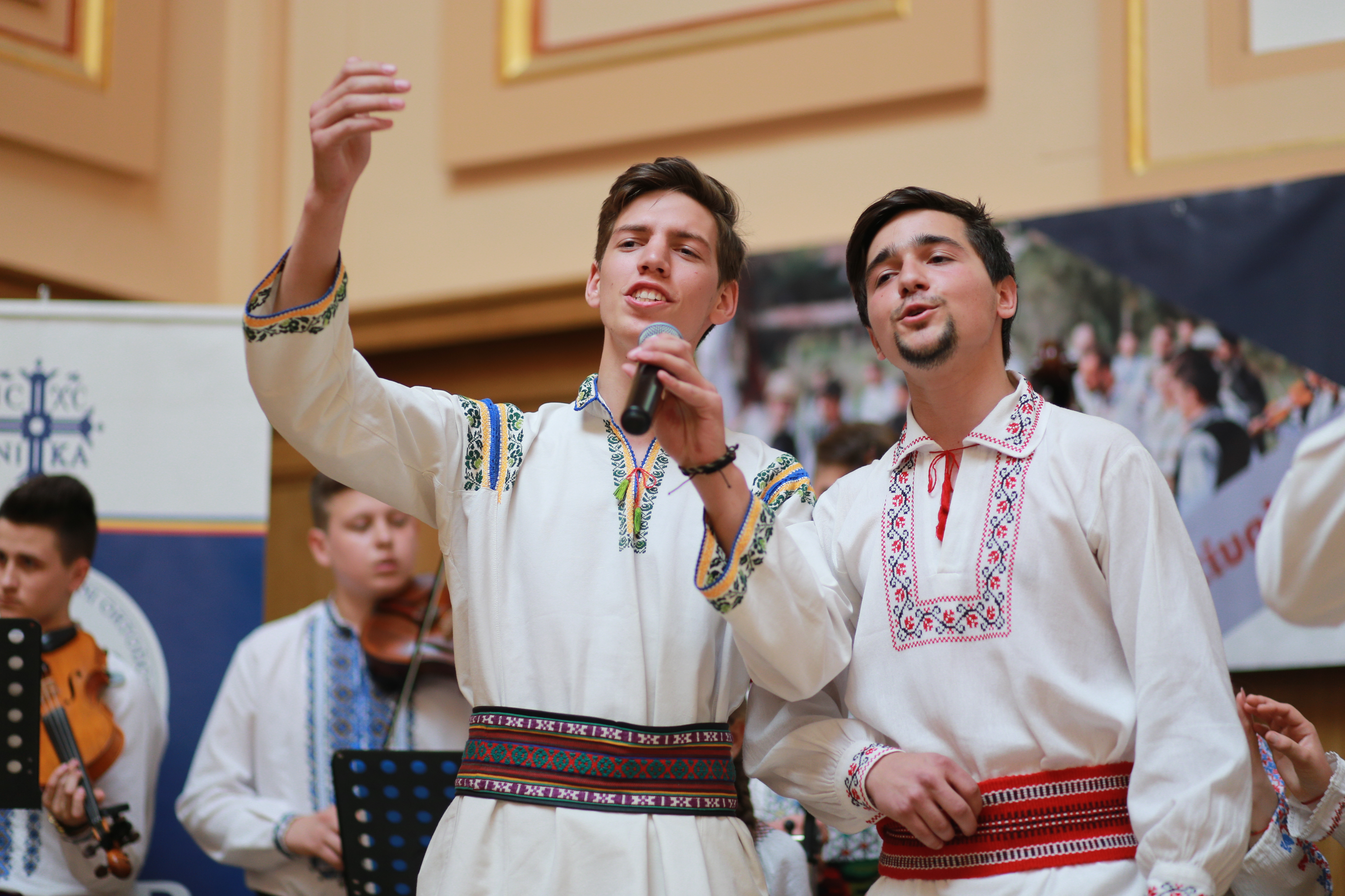 Tinerii s-au întâlnit în Iaşi la „Festivalul bucuriei“