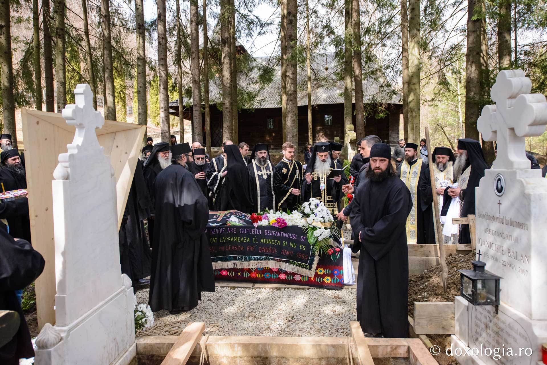 Părintele Vartolomeu Florea a fost înmormântat la Mănăstirea Sihăstria