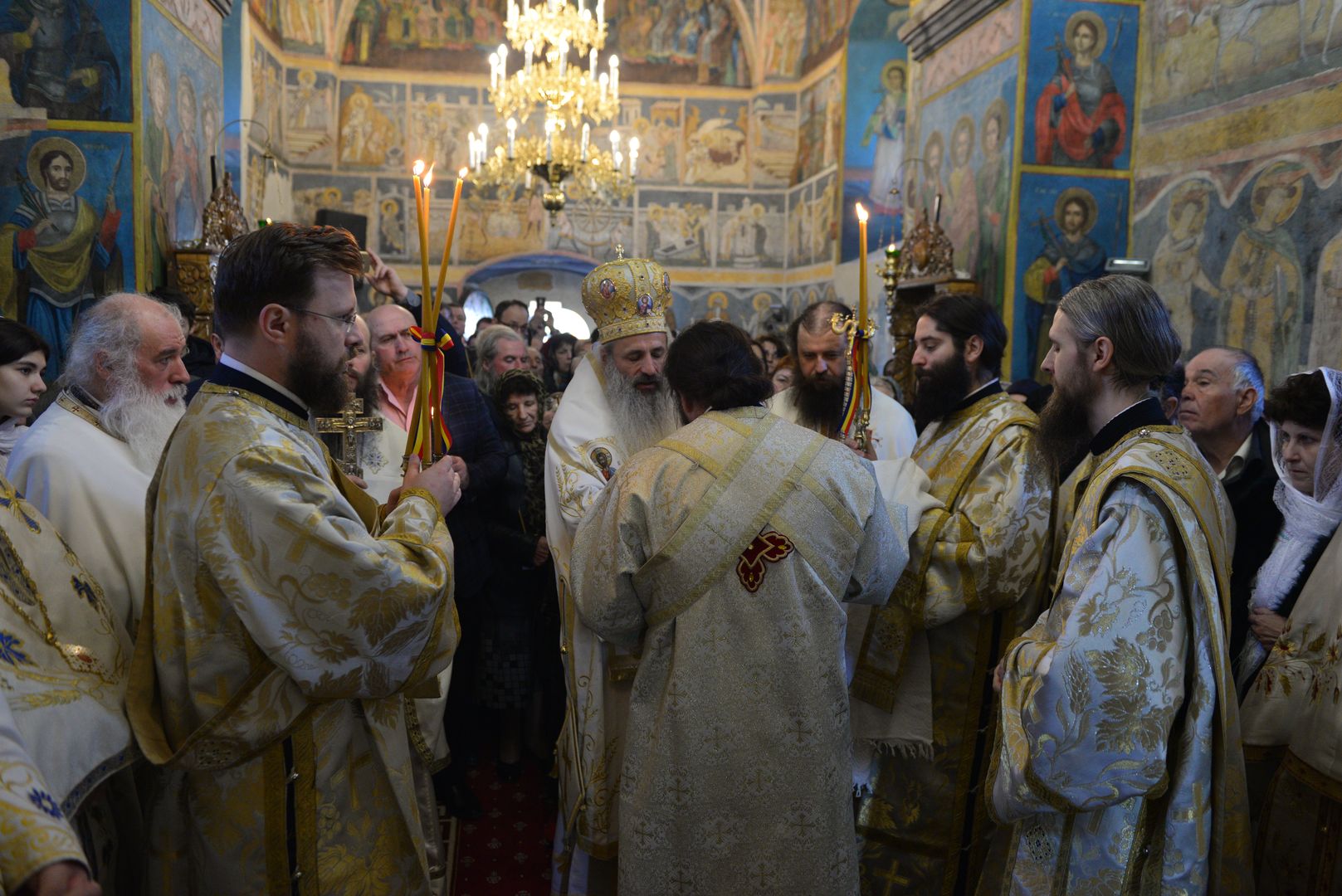 Mitropolitul Moldovei și Bucovinei a slujit la Mănăstirea Coșula – Botoșani