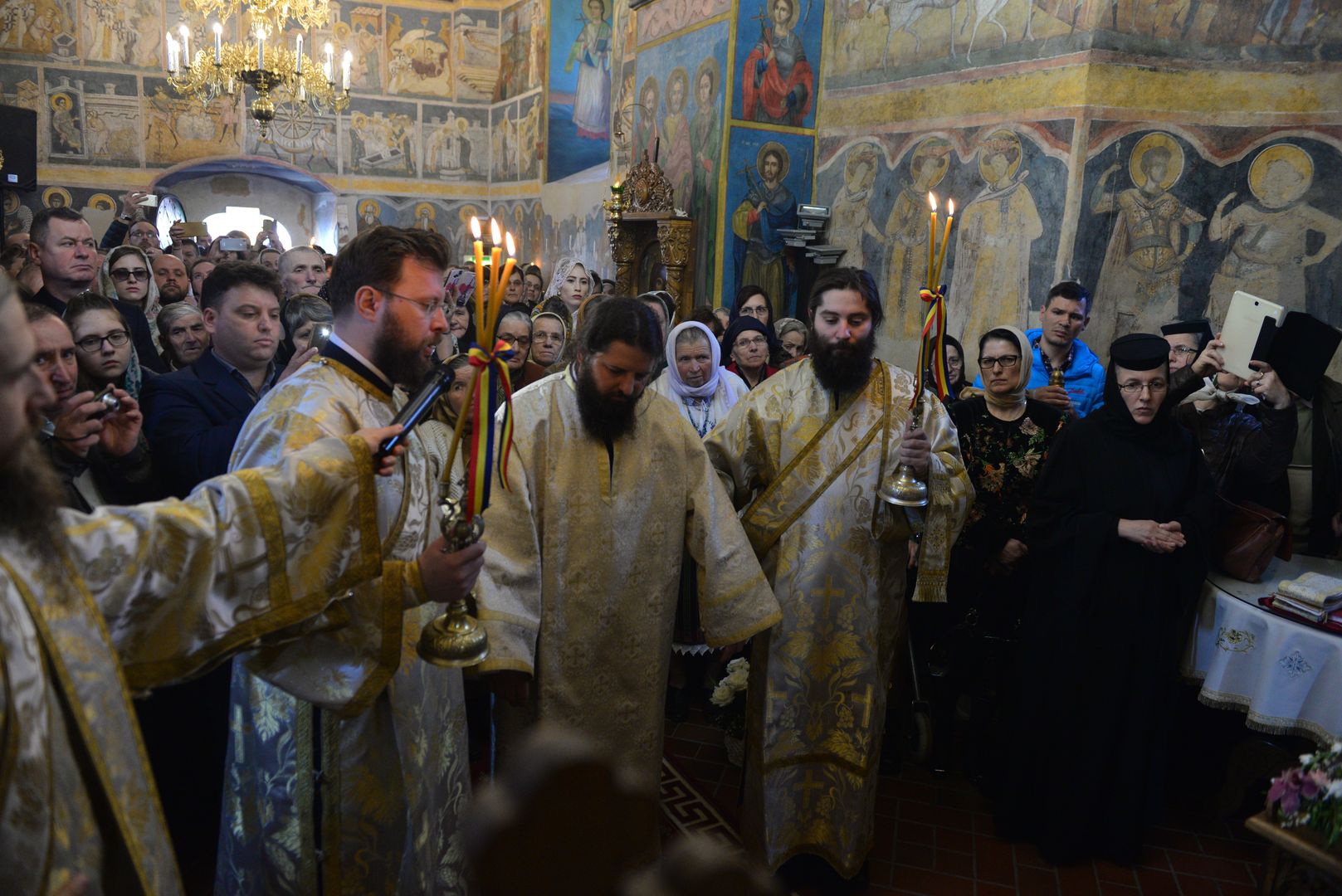 Mitropolitul Moldovei și Bucovinei a slujit la Mănăstirea Coșula – Botoșani