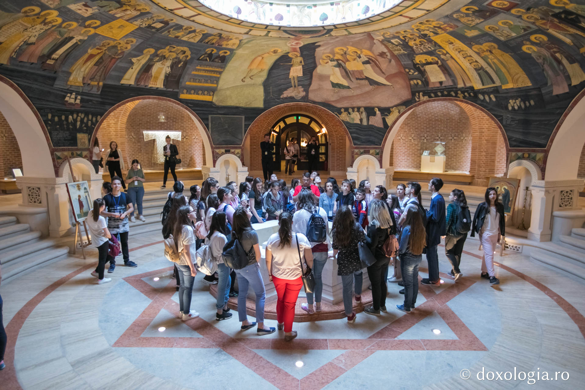 foto: pr. Silviu Cluci Olimpiada Națională de Religie 2018 – „prilej de meditație la felul în care înaintașii noștri și-au asumat moștenirea religioasă”