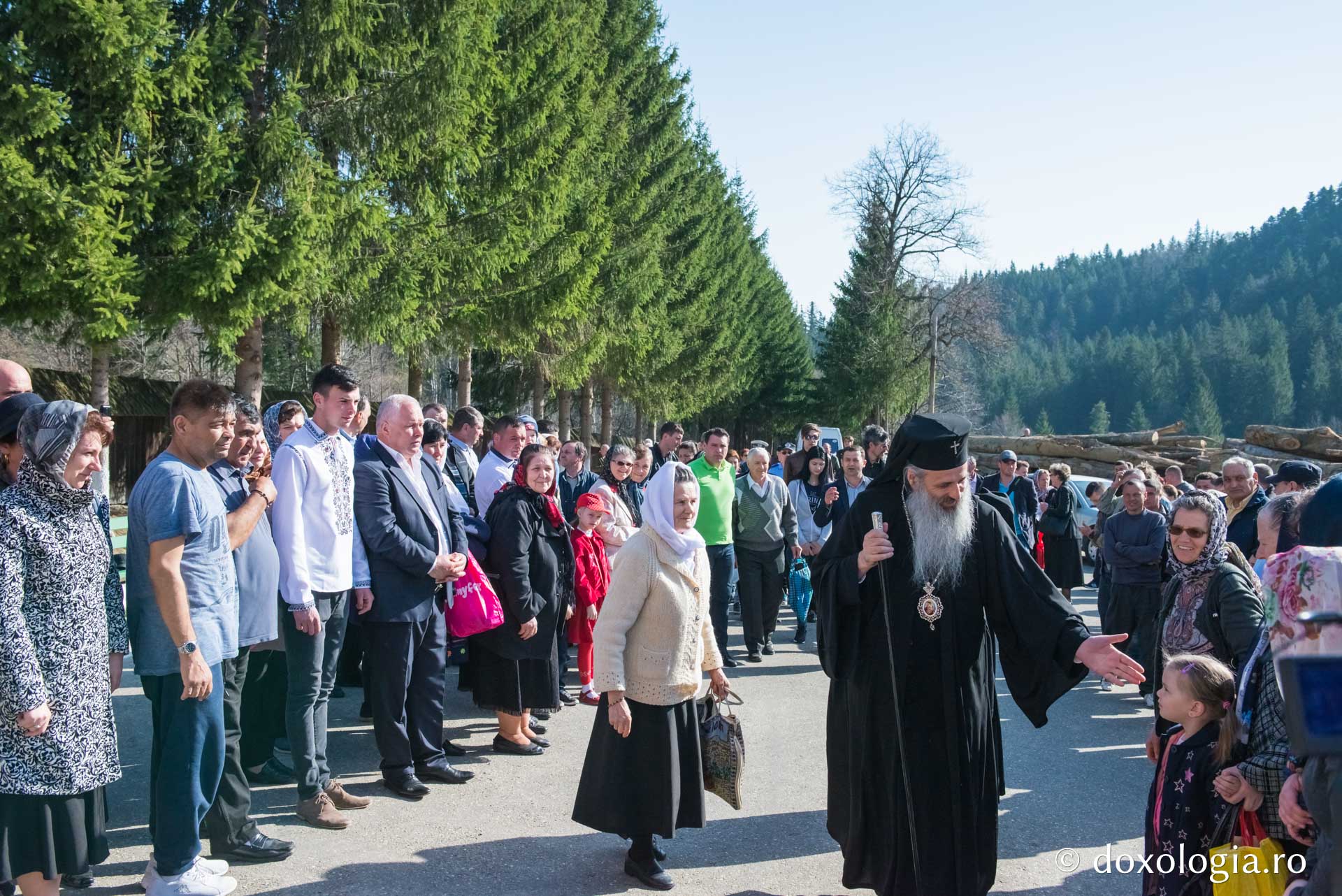 Sărbătoarea Izvorului Tămăduirii la Mănăstirea Horaița – Neamț