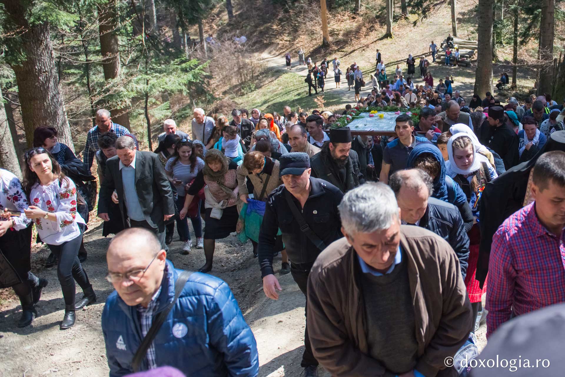 Sărbătoarea Izvorului Tămăduirii la Mănăstirea Horaița – Neamț