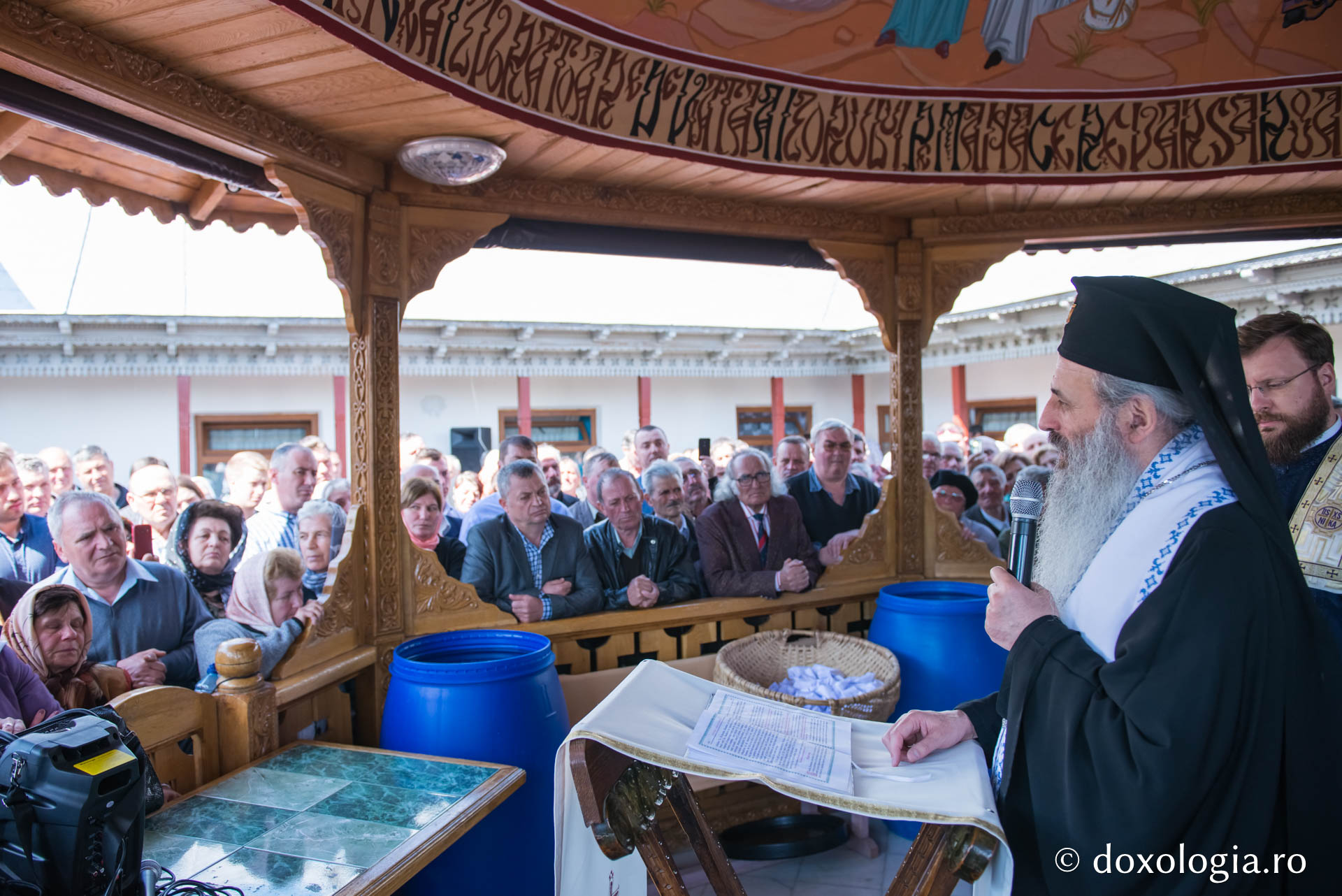 Sărbătoarea Izvorului Tămăduirii la Mănăstirea Horaița – Neamț