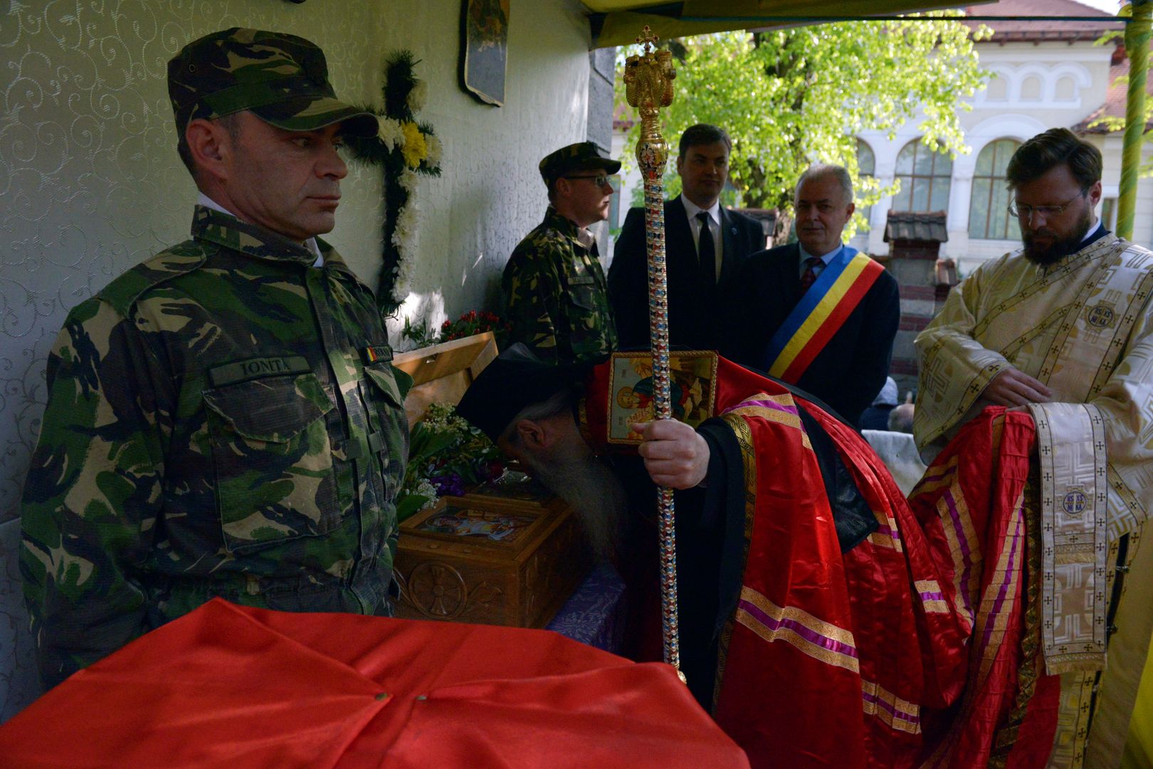 Mitropolitul Moldovei și Bucovinei dimpreună cu sute de botoșăneni la sărbătoarea Sfântului Mucenic Gheorghe