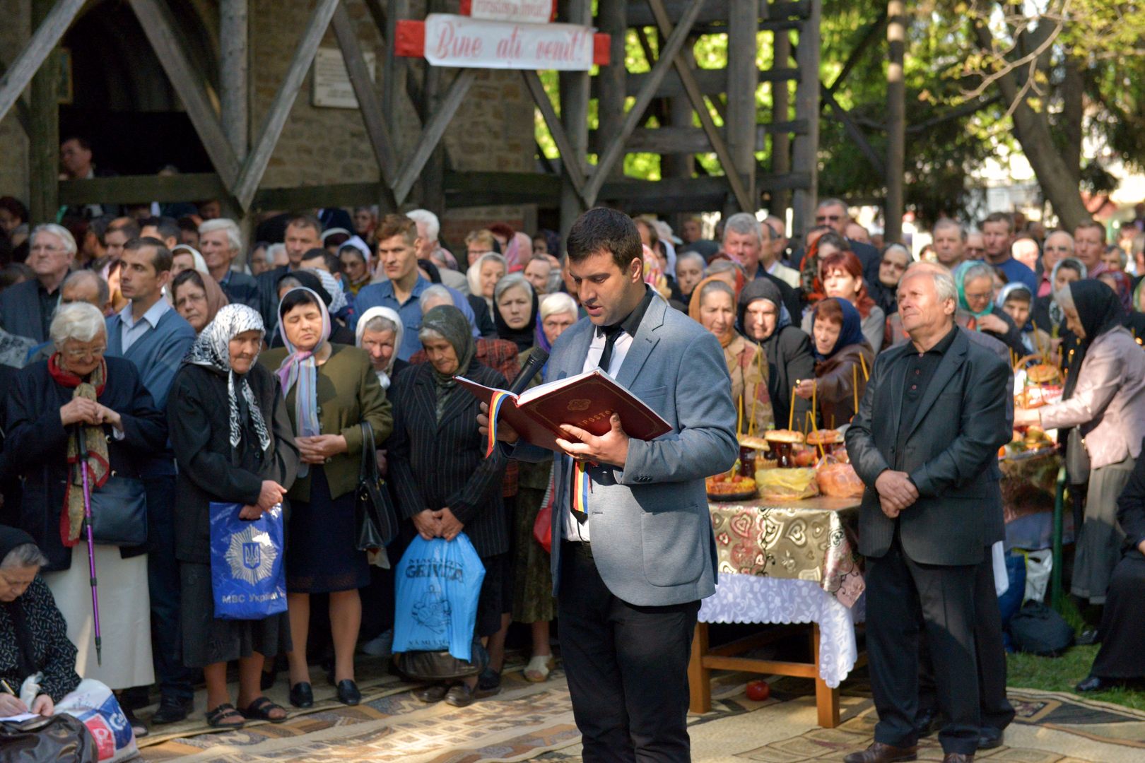 Mitropolitul Moldovei și Bucovinei dimpreună cu sute de botoșăneni la sărbătoarea Sfântului Mucenic Gheorghe