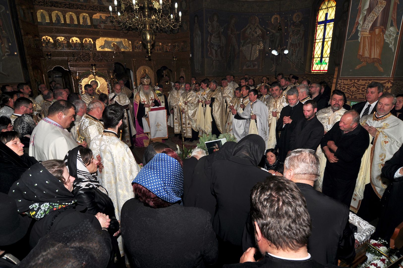 foto: Damian-Ioan Popa Părintele Vasile Adiaconiței a fost înmormântat