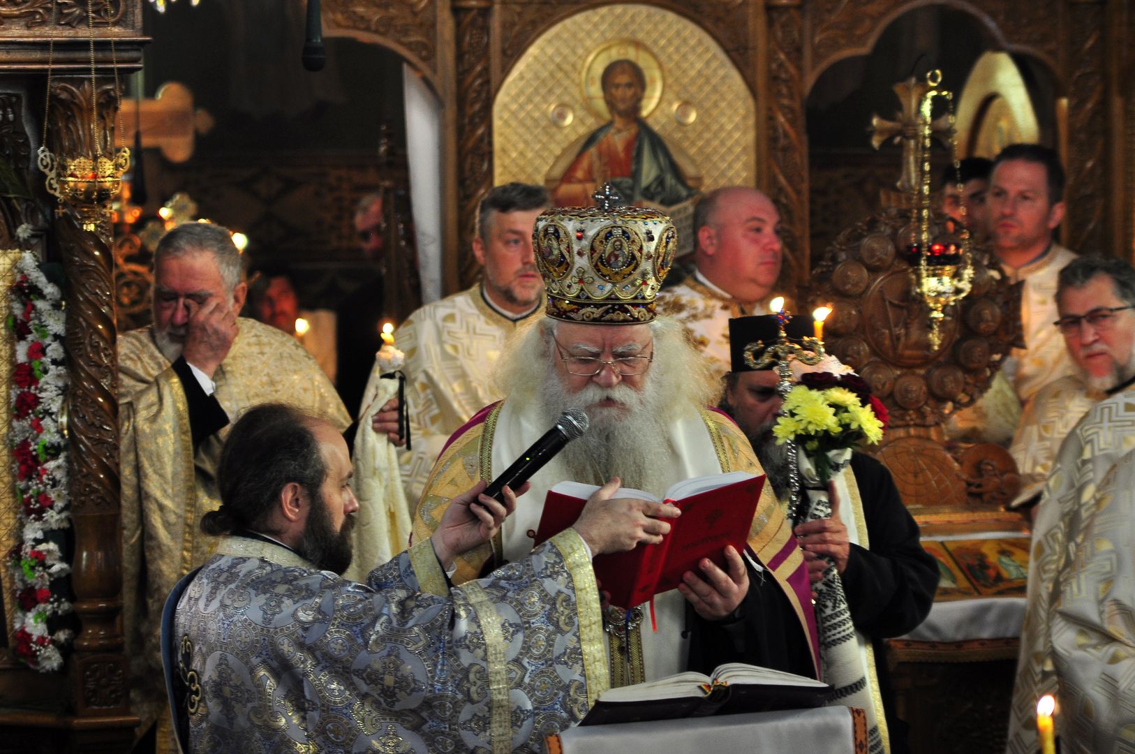 foto: Damian-Ioan Popa Părintele Vasile Adiaconiței a fost înmormântat