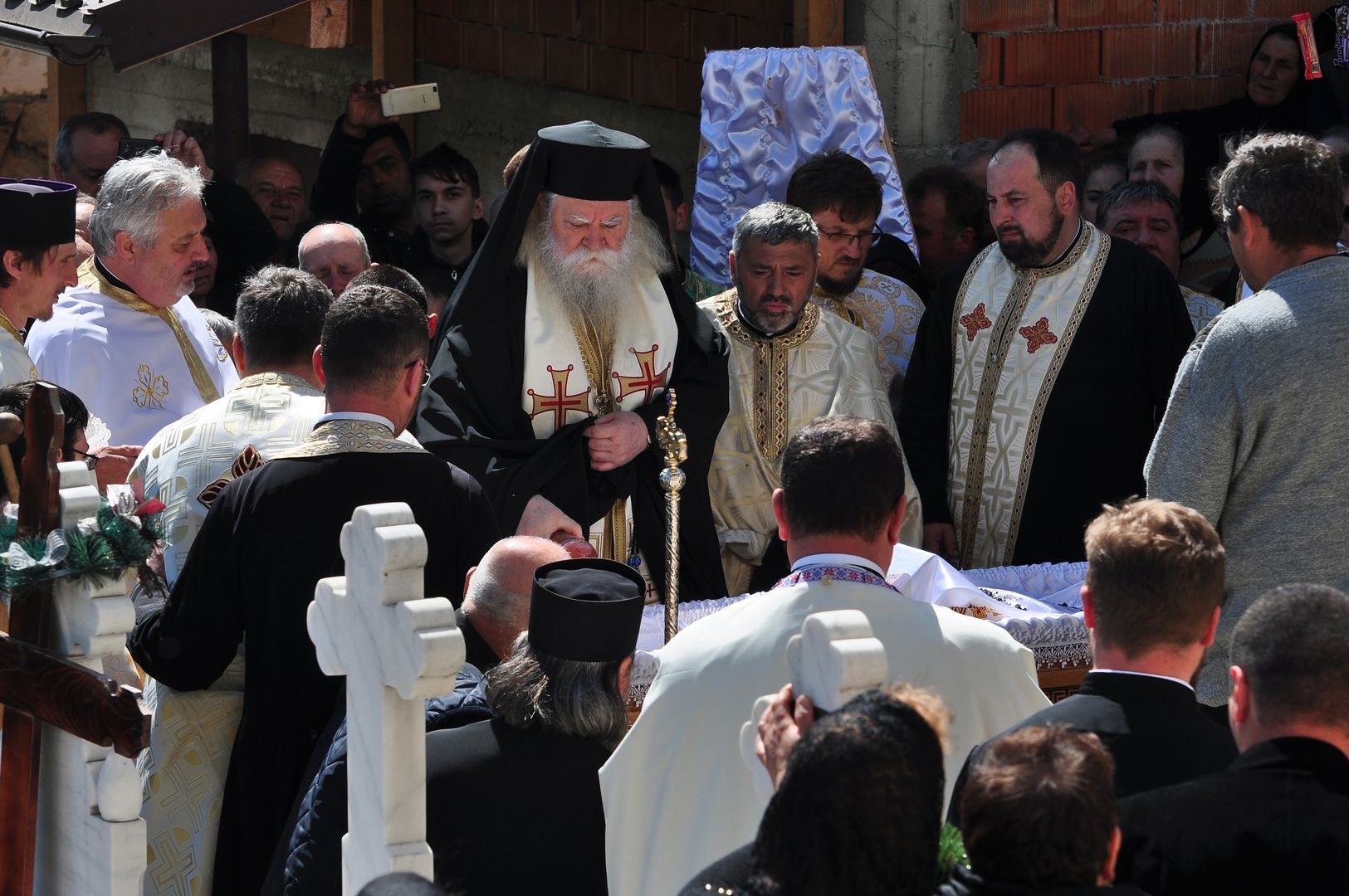 foto: Damian-Ioan Popa Părintele Vasile Adiaconiței a fost înmormântat