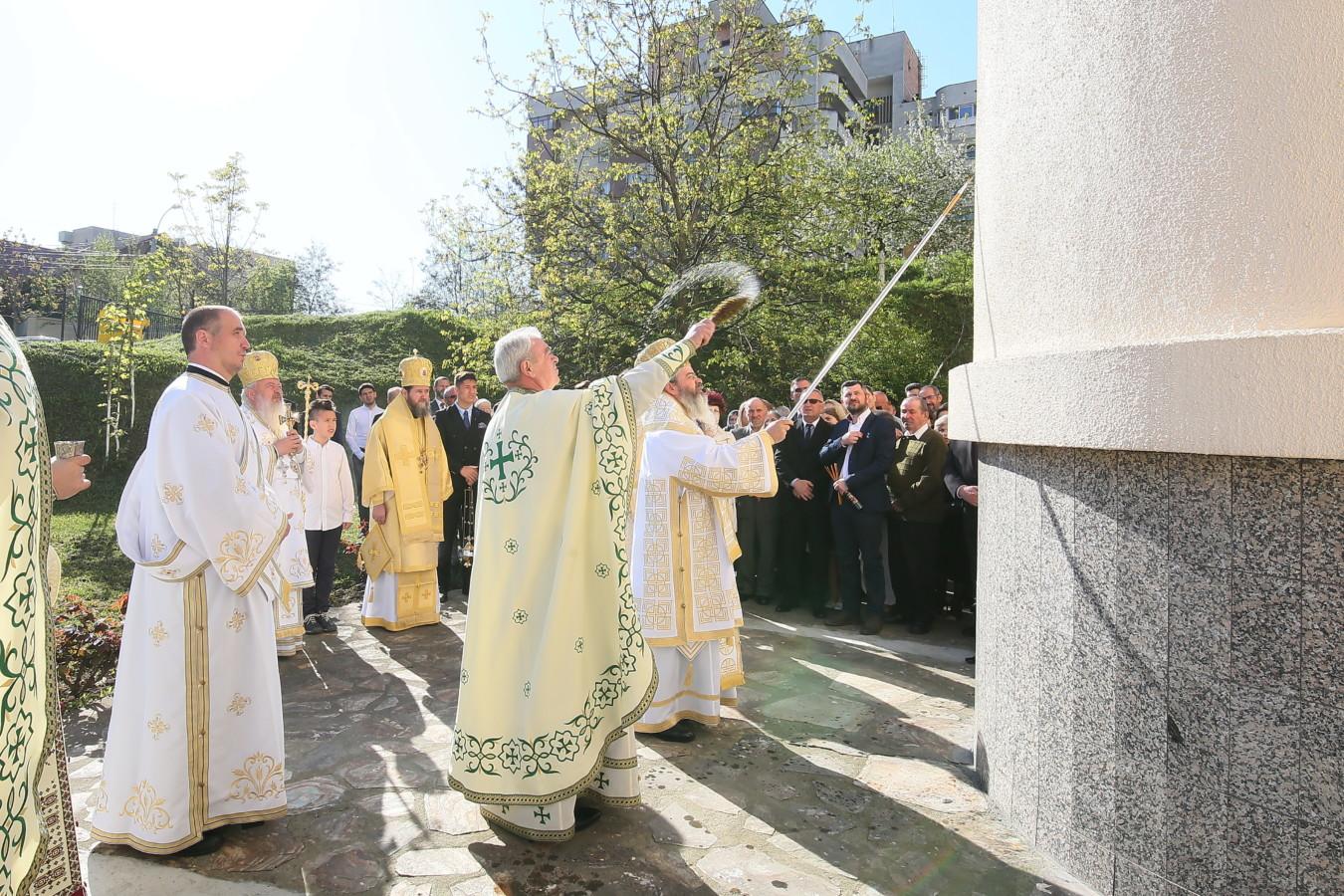 Preasfinţitul Ignatie: "Atunci când noi Îl iubim pe Dumnezeu cu adevărat, primim mai mult decât am merita"