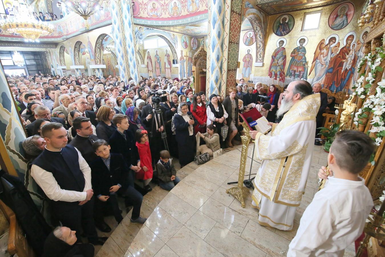 Preasfinţitul Ignatie: "Atunci când noi Îl iubim pe Dumnezeu cu adevărat, primim mai mult decât am merita"