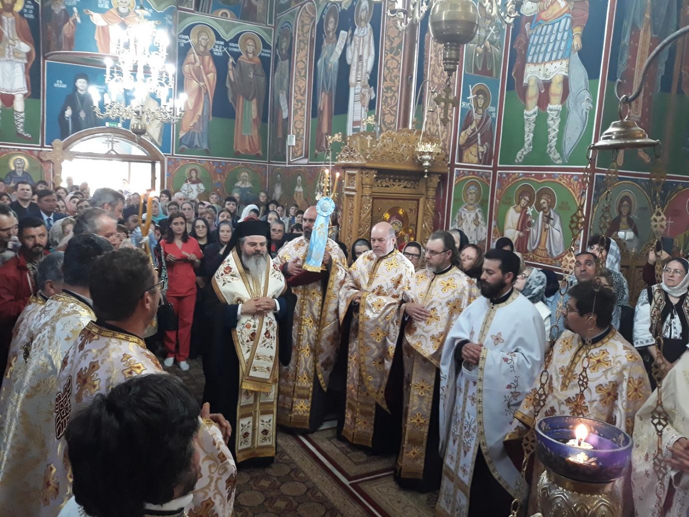 „Să fim oameni de lumină în tot ceea ce facem”