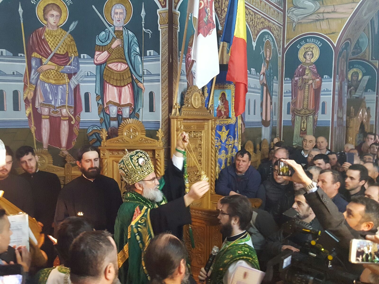 Un nou stareţ la Mănăstirea Berzunţi