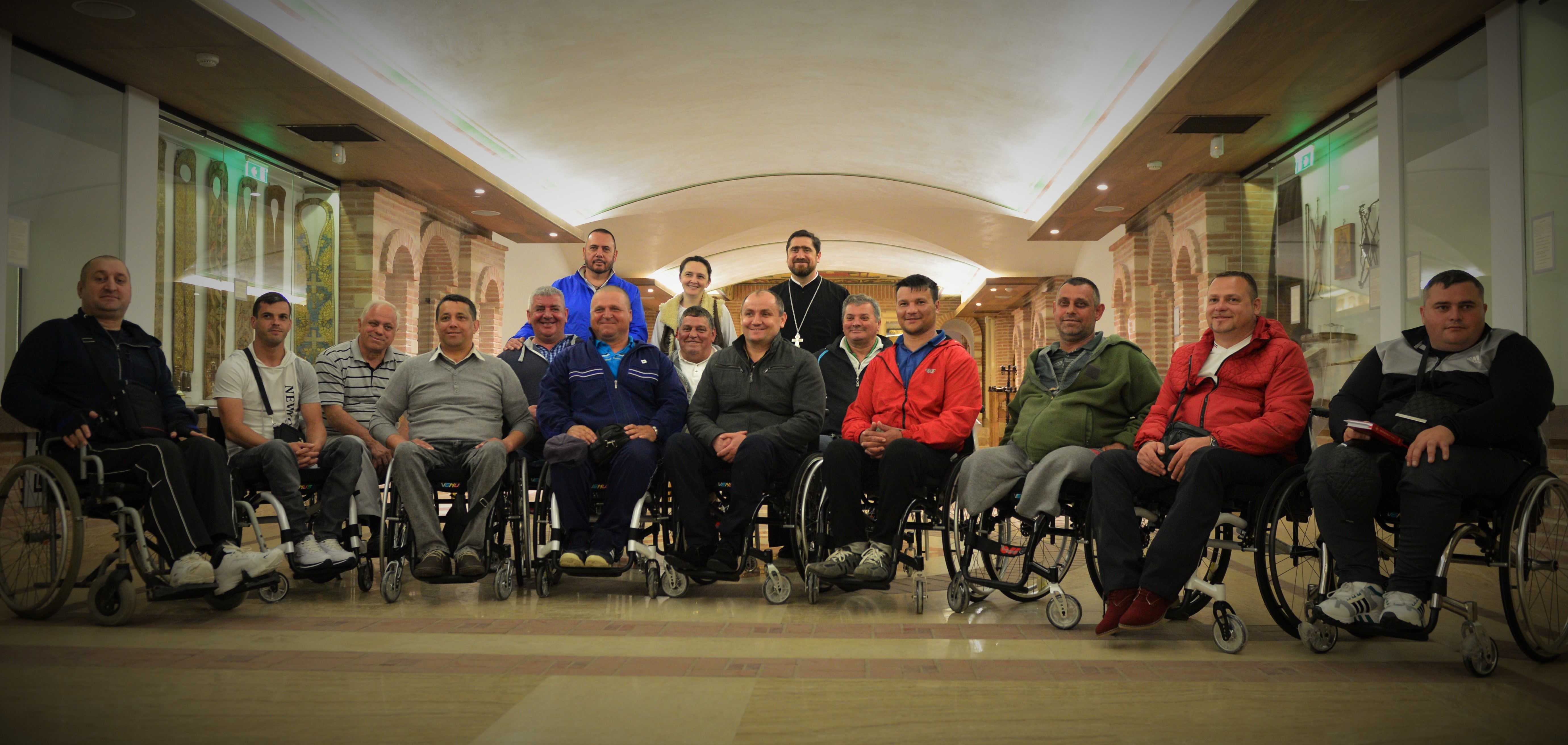 (Video) Episcopia Ortodoxă Română a Italiei a donat 15 cărucioare pentru persoane cu dizabilități