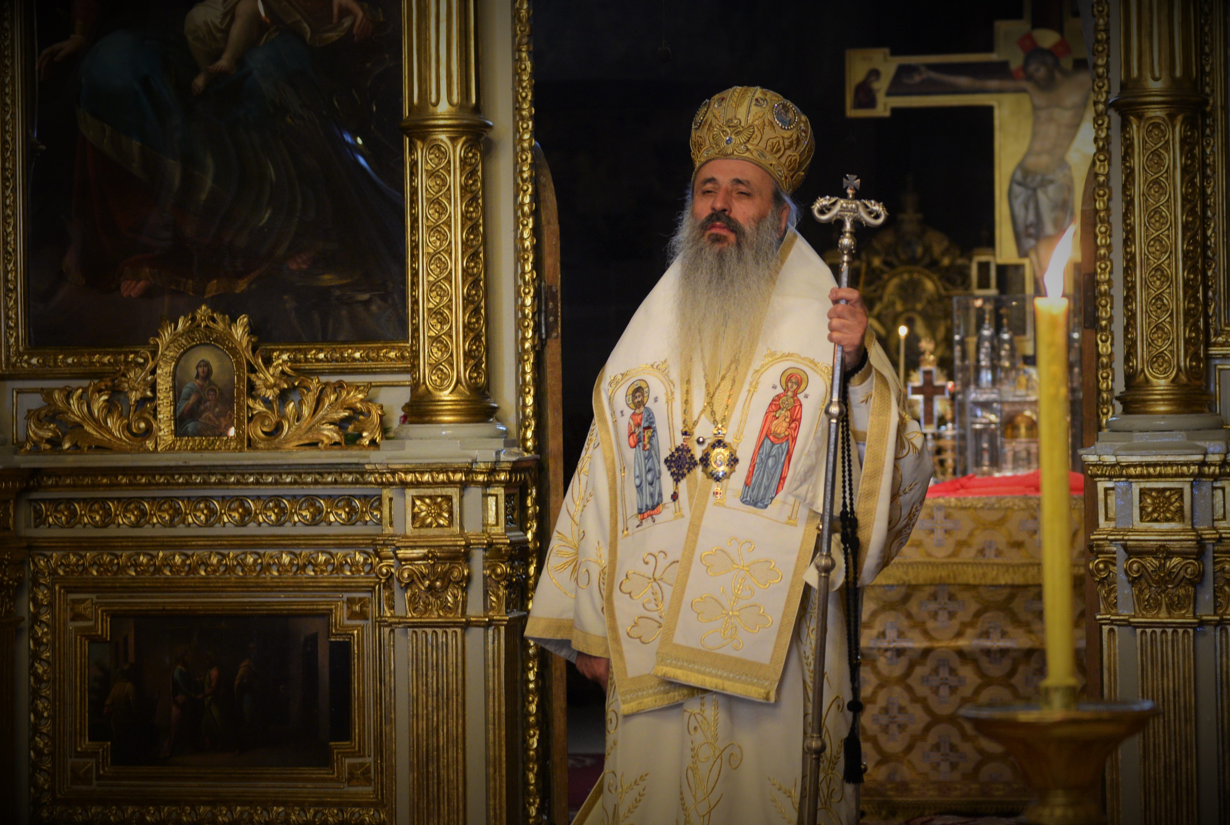 (Video) „Biserica este locul în care omul vine să-și arate rana sufletului său” - IPS Teofan