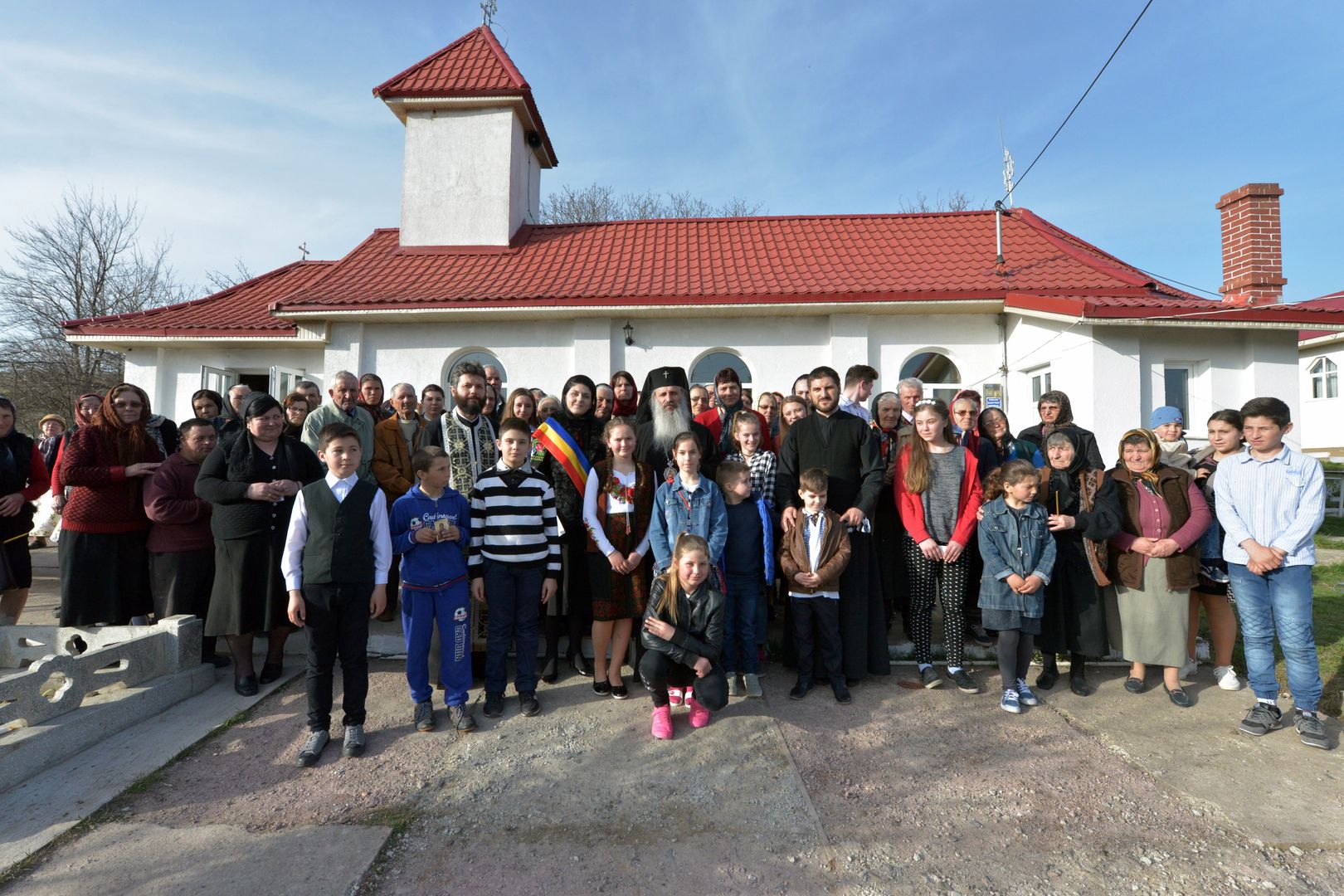 IPS Mitropolit Teofan în vizită pastorală la parohiile din Arhiepiscopia Iaşilor