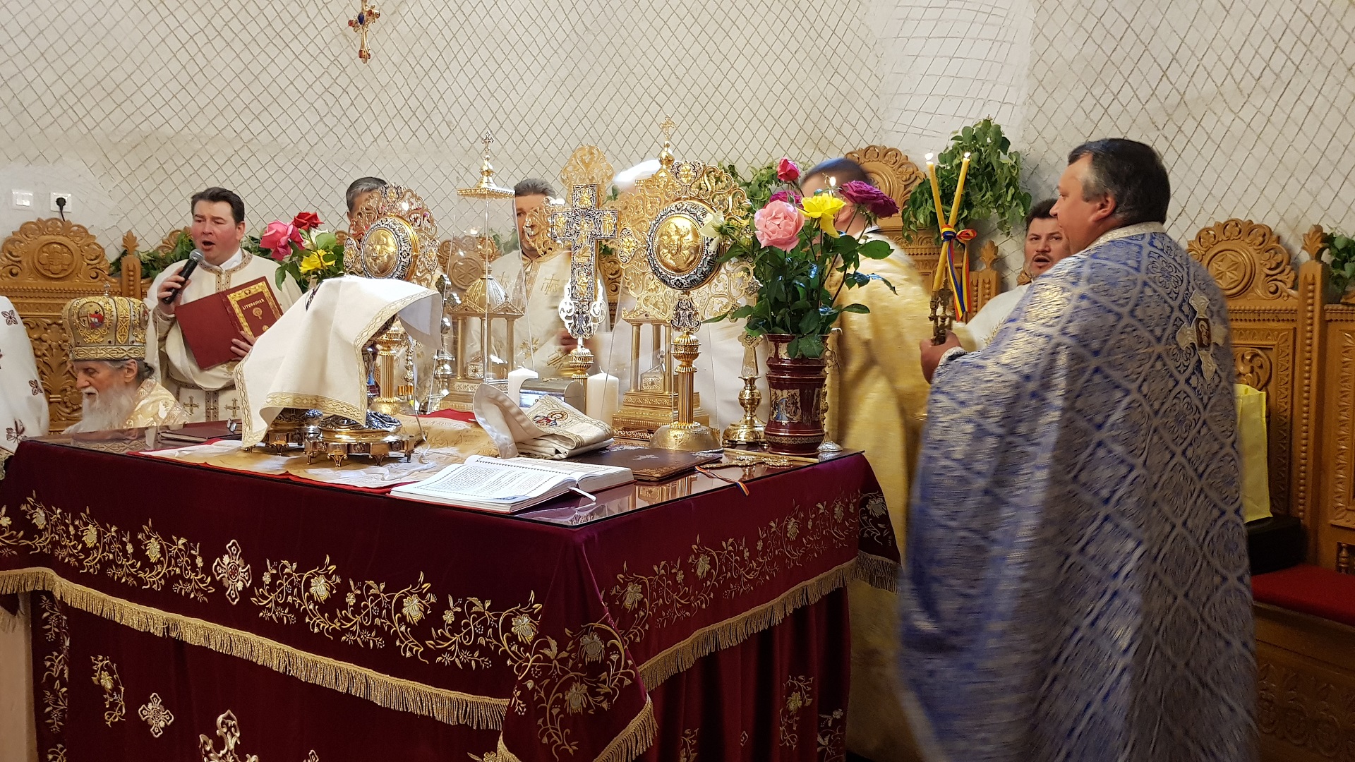 Sfânta Liturghie arhierească la Suceava