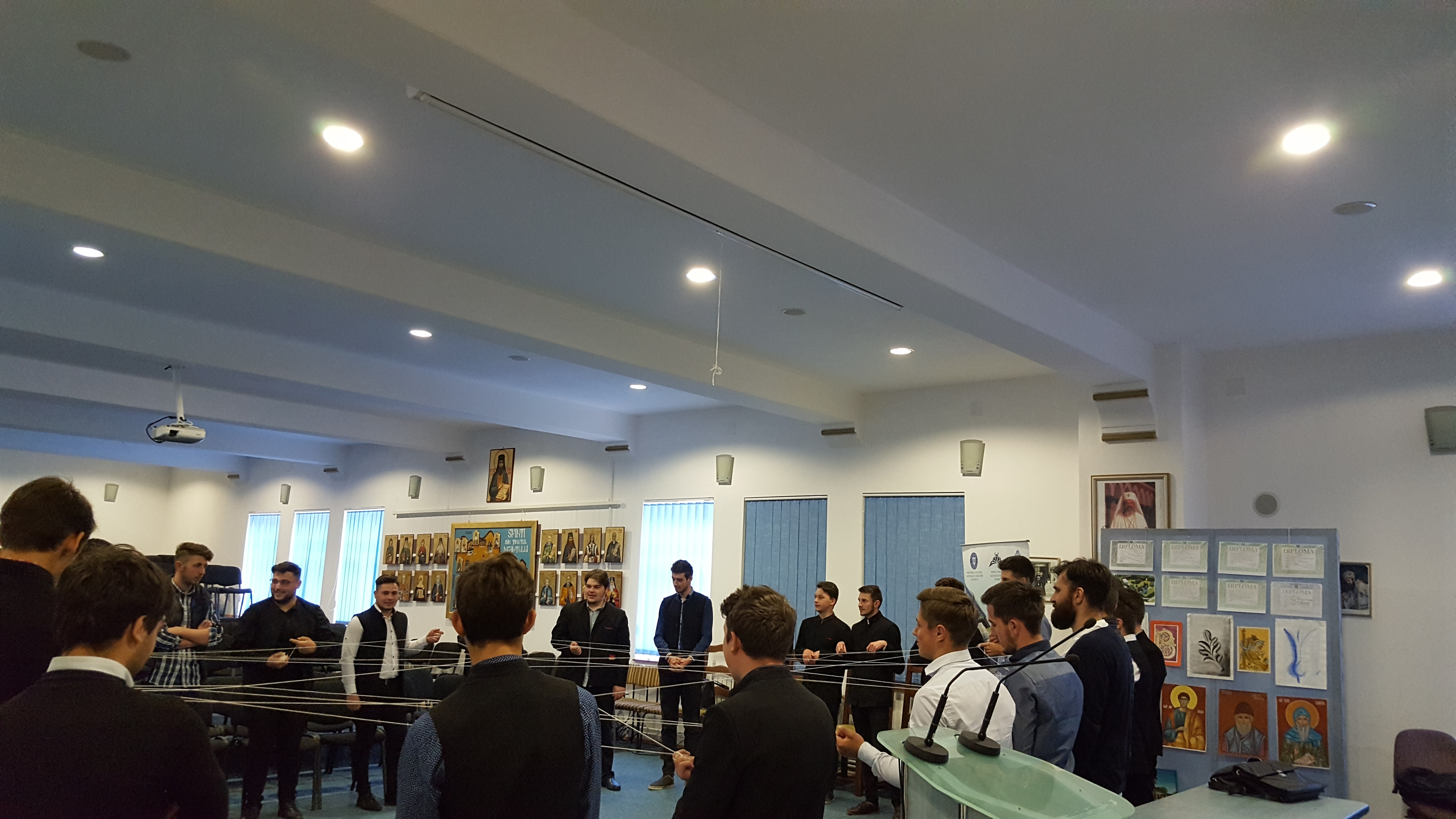 Studenți ai specializării teologie ortodoxă asistență socială la două seminarii nemțene