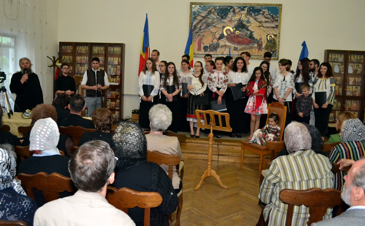 Conferinţa „Revelaţia dumnezeiască - Sfânta Tradiţie“, la Botoşani