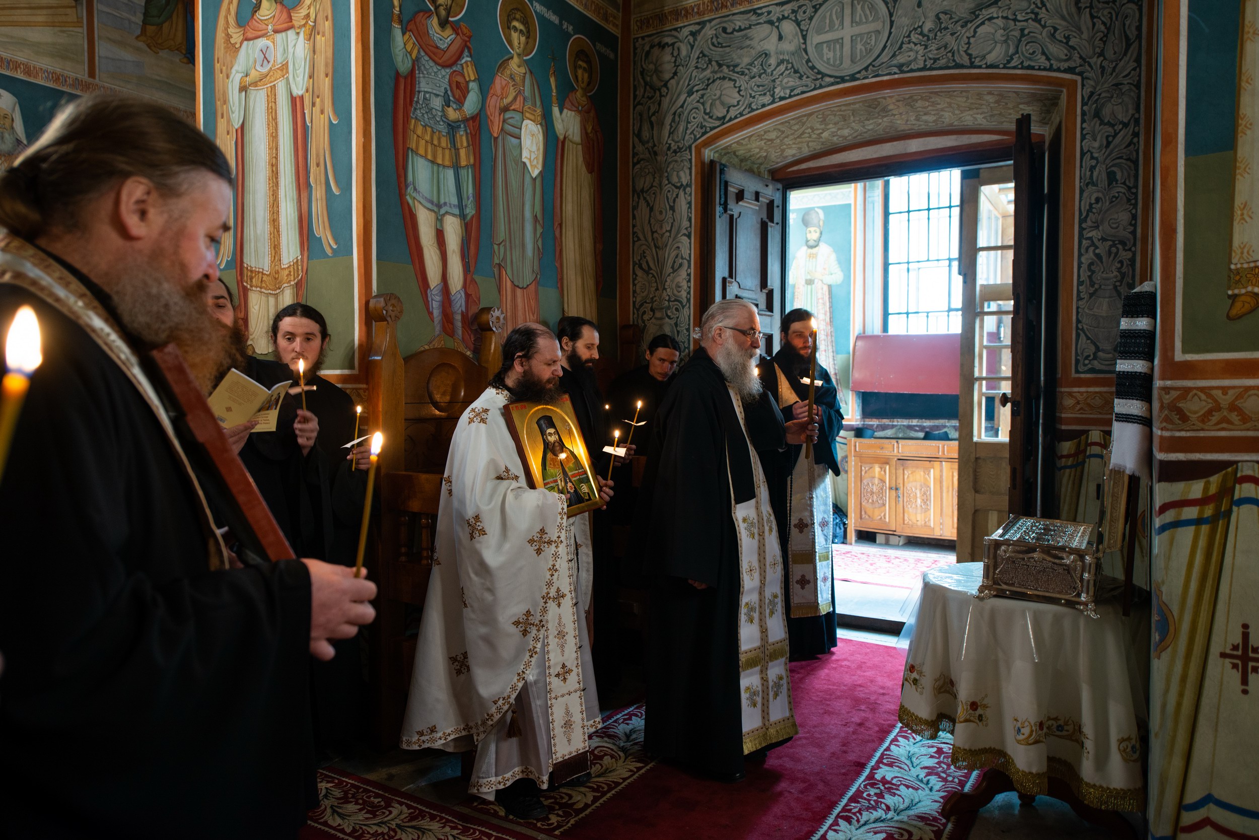 Sărbătoarea Sfântului Iacob Putneanu la Mănăstirea Putna: „De la Sfântul Iacob învățăm cele ale Școlii și cele ale Bisericii”