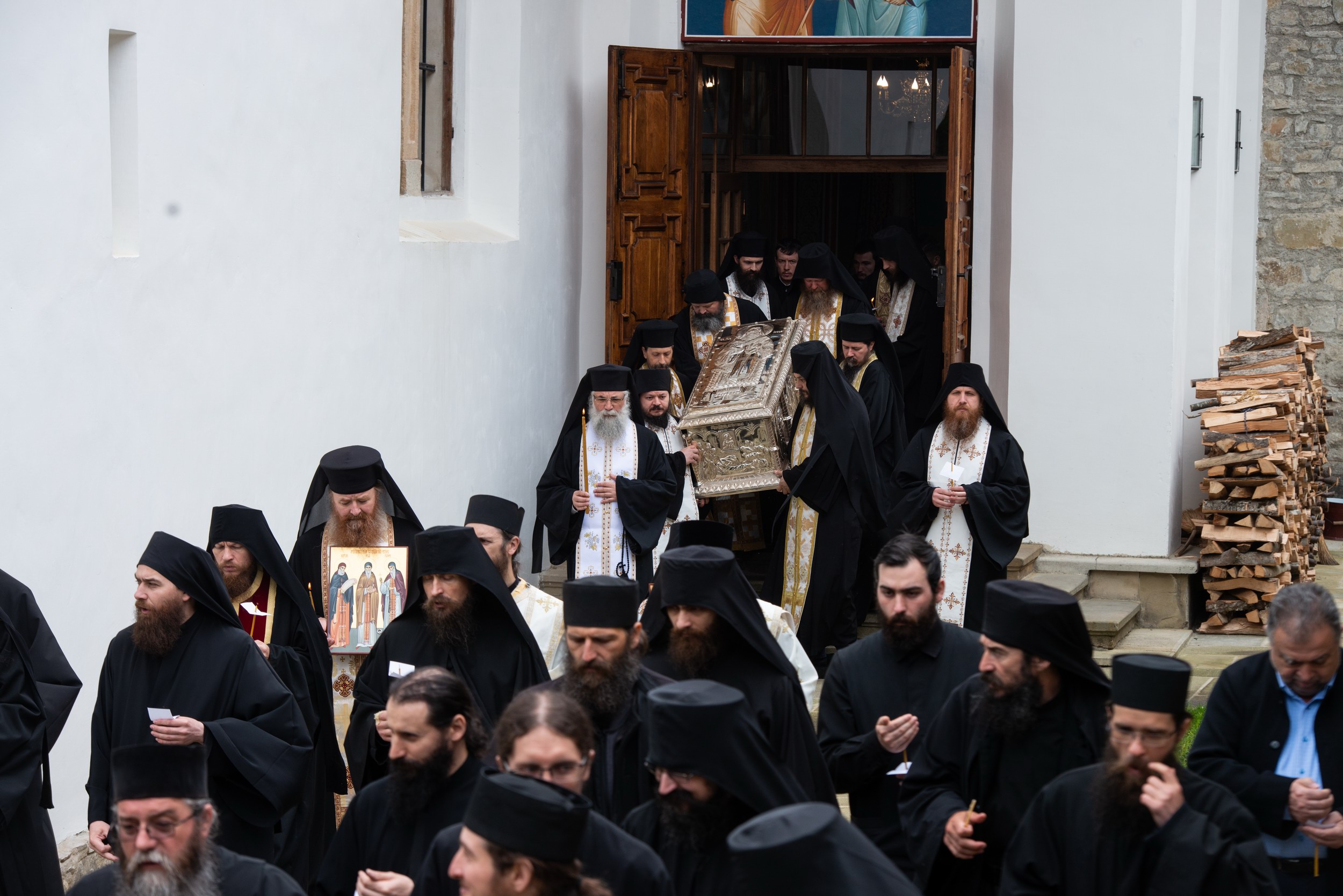 Sărbătoarea Sfântului Iacob Putneanu la Mănăstirea Putna: „De la Sfântul Iacob învățăm cele ale Școlii și cele ale Bisericii”