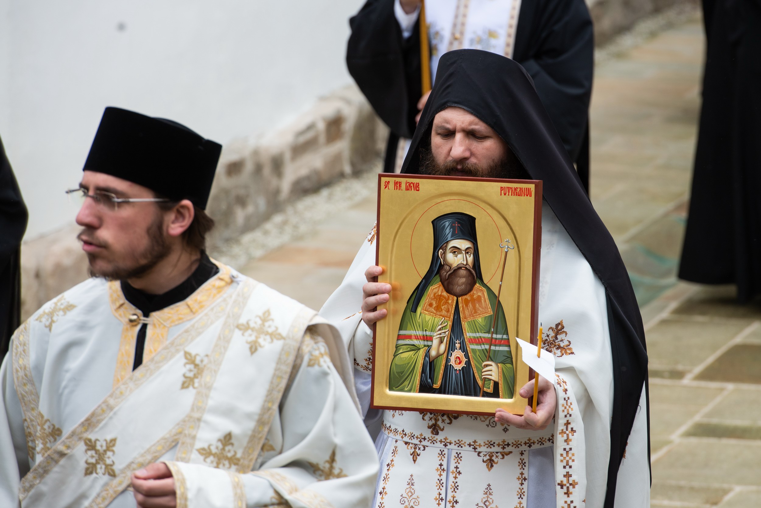 Sărbătoarea Sfântului Iacob Putneanu la Mănăstirea Putna: „De la Sfântul Iacob învățăm cele ale Școlii și cele ale Bisericii”