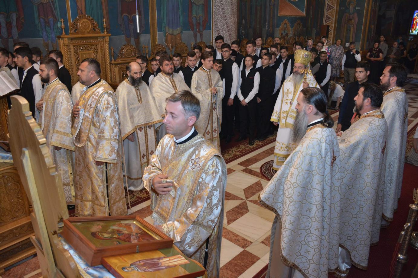 Presfințitul Ignatie: „Tot ceea ce facem să fie ca sarea, adică să aibă capacitatea de a face față pericolului iminent al degradării noastre spirituale!”