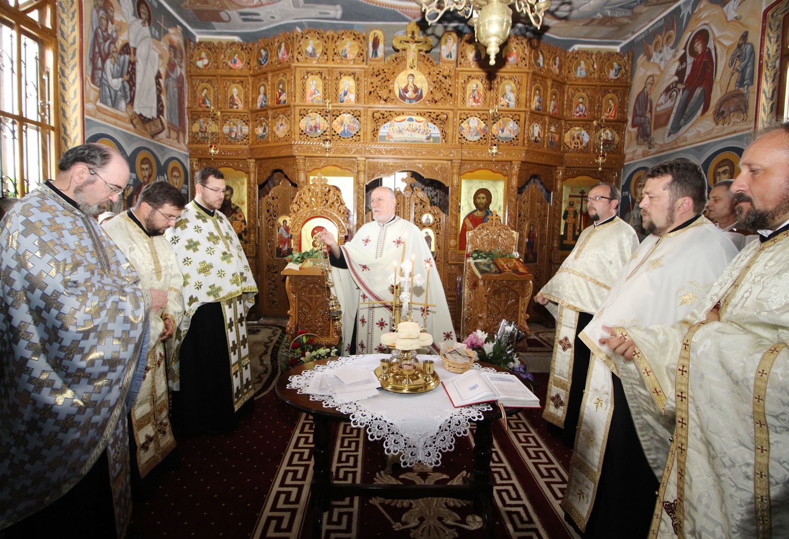 Hram la Parohia „Sfinții Împărați Constantin și Elena” Bogonos