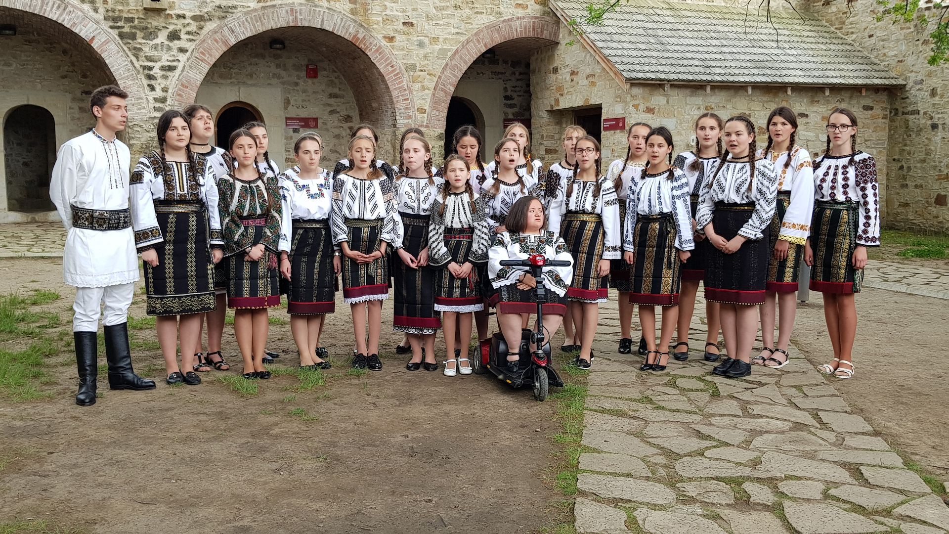 Concertul „Cântec și poezie românească“ la Cetatea din Suceava