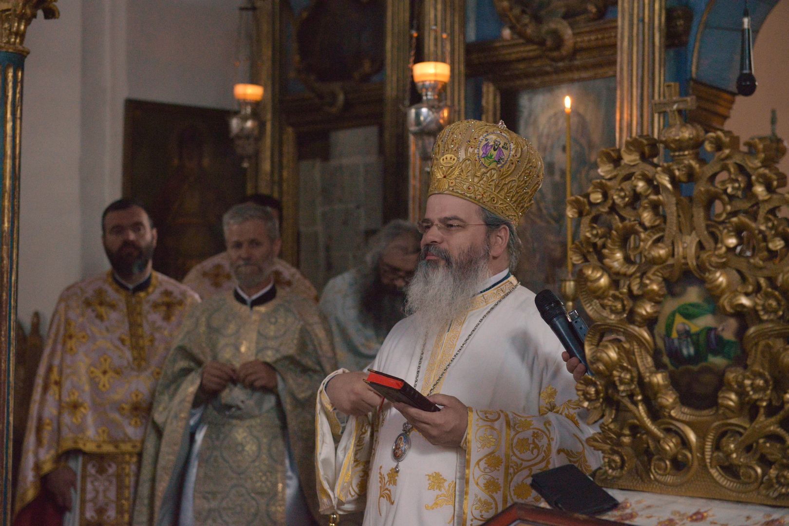 La Miclăușeni continuă cursurile preoțești de formare profesională