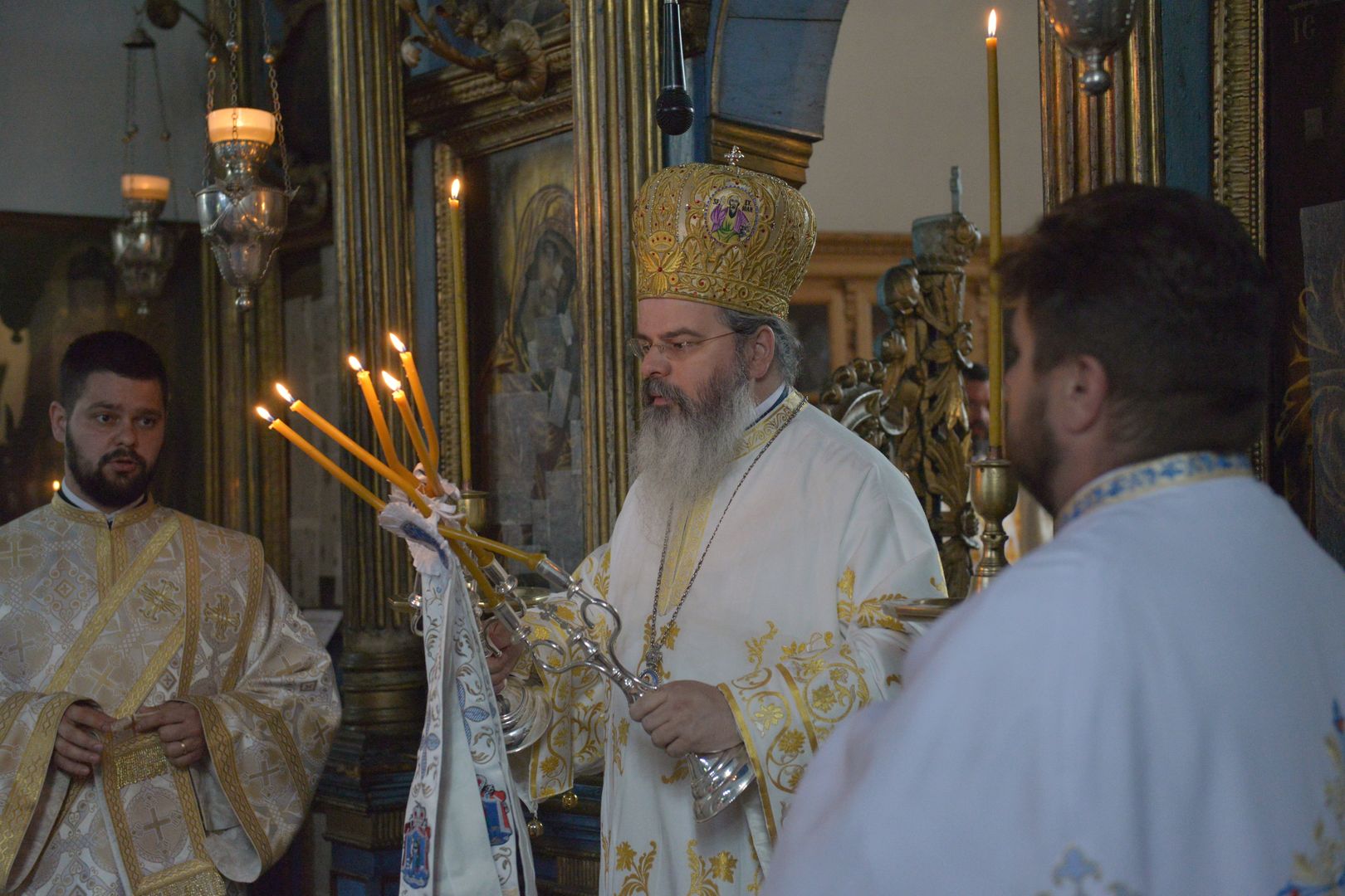 La Miclăușeni continuă cursurile preoțești de formare profesională