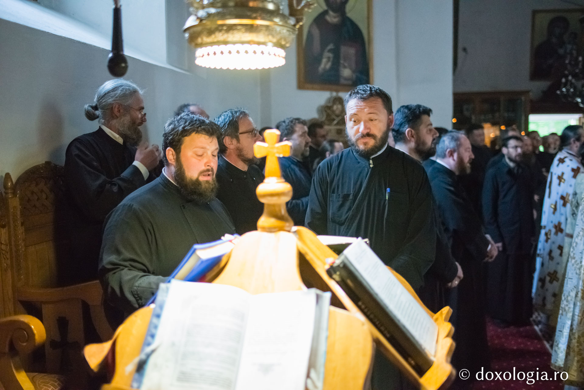foto: Adrian Sarbu La Miclăușeni au început astăzi cursurile pentru obținerea gradelor profesionale pentru preoți