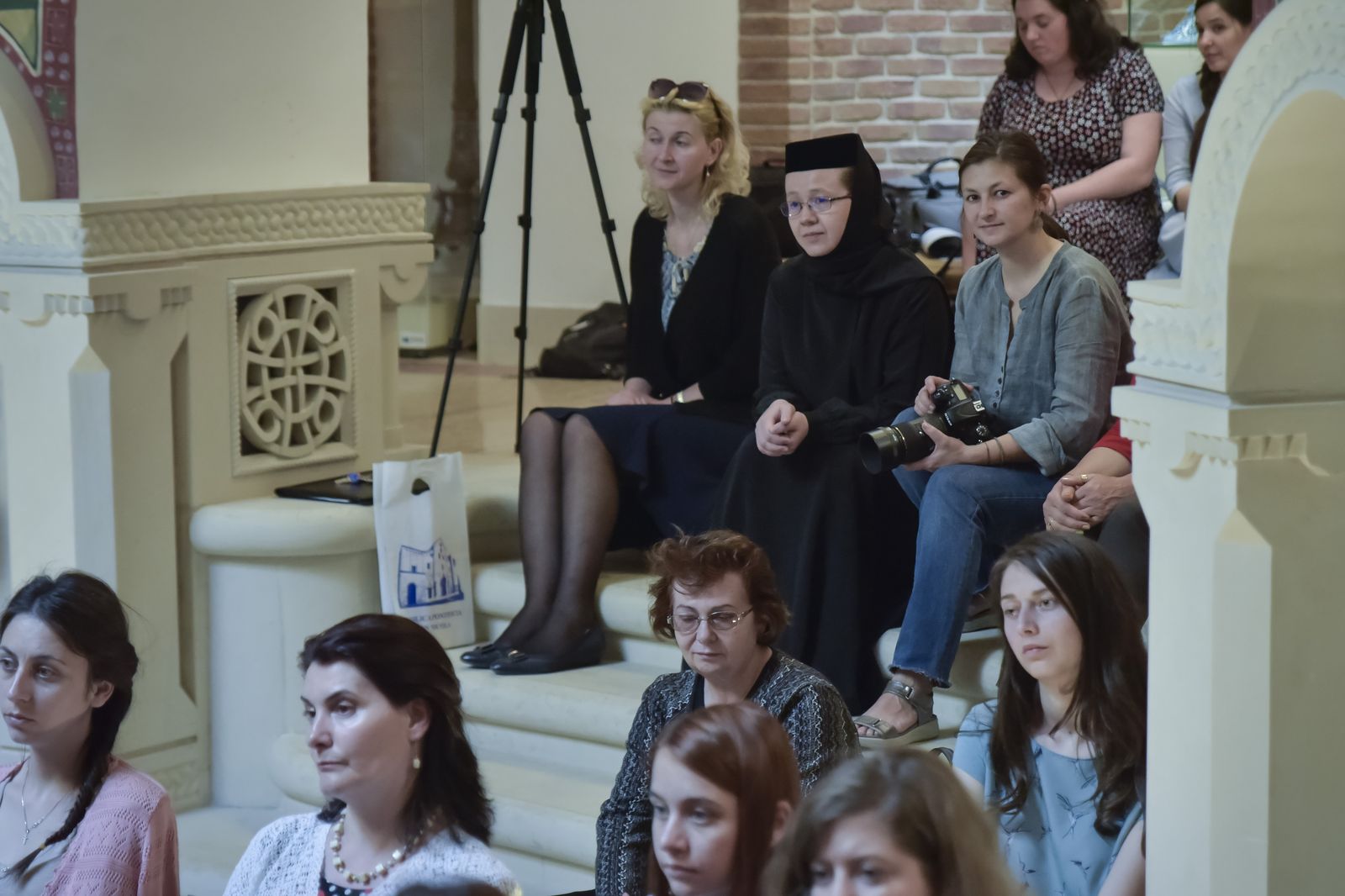 Dezbatere publică pe tema „Familia în societatea contemporană” la Muzeul Mitropolitan