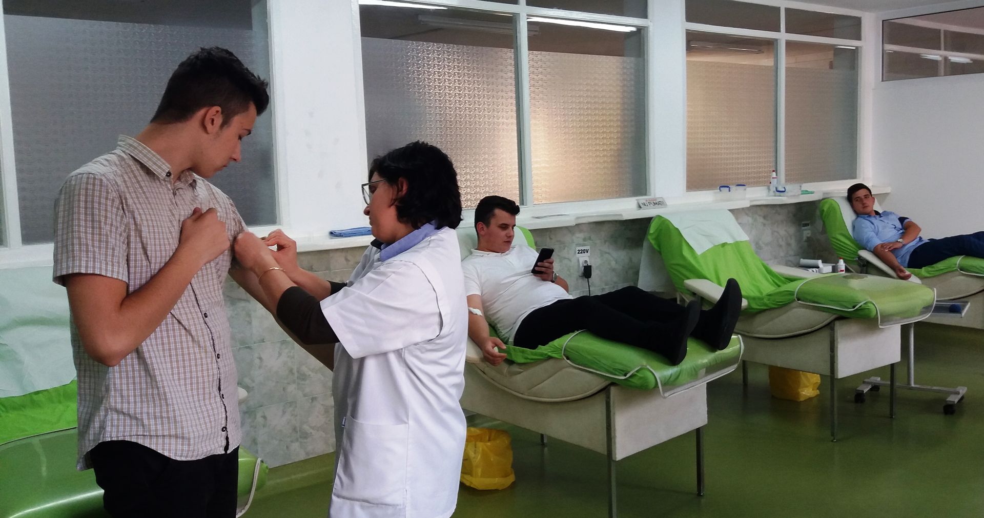 Campanie pentru donare de sânge la Seminarul Teologic Botoşani