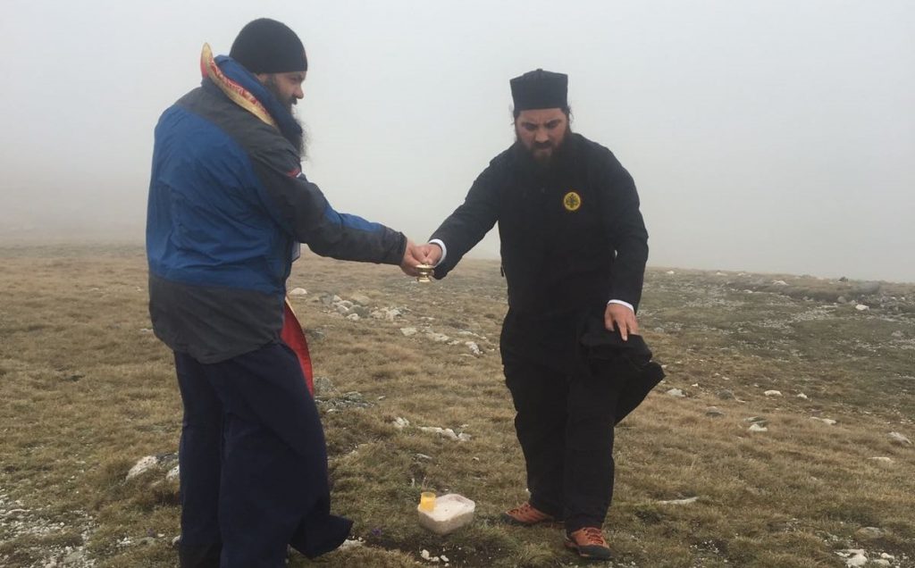 Eroii neamului au fost pomeniți la peste 2.000 de metri altitudine