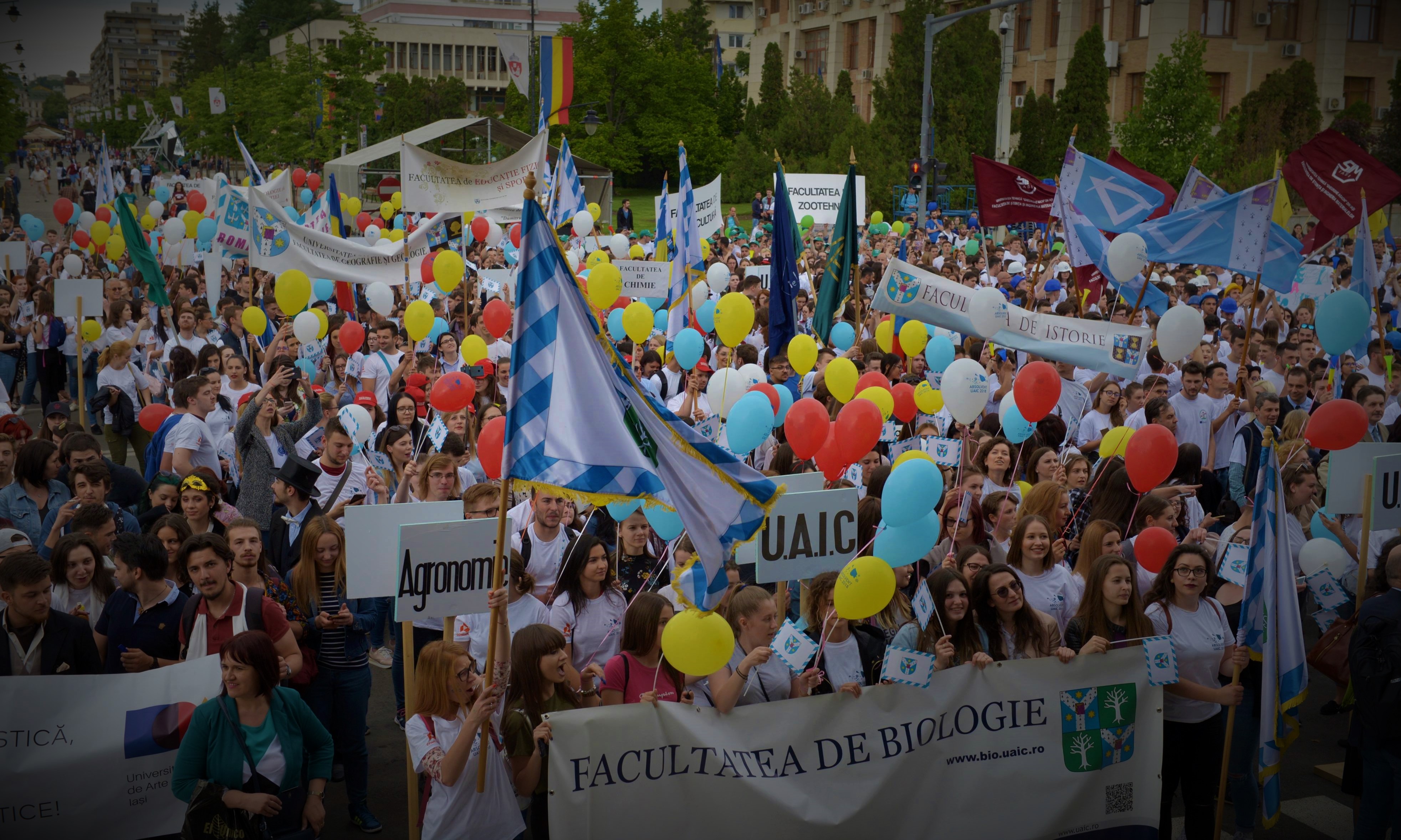 (Video) Studenții ieșeni la „Marșul Absolvenților” 2018