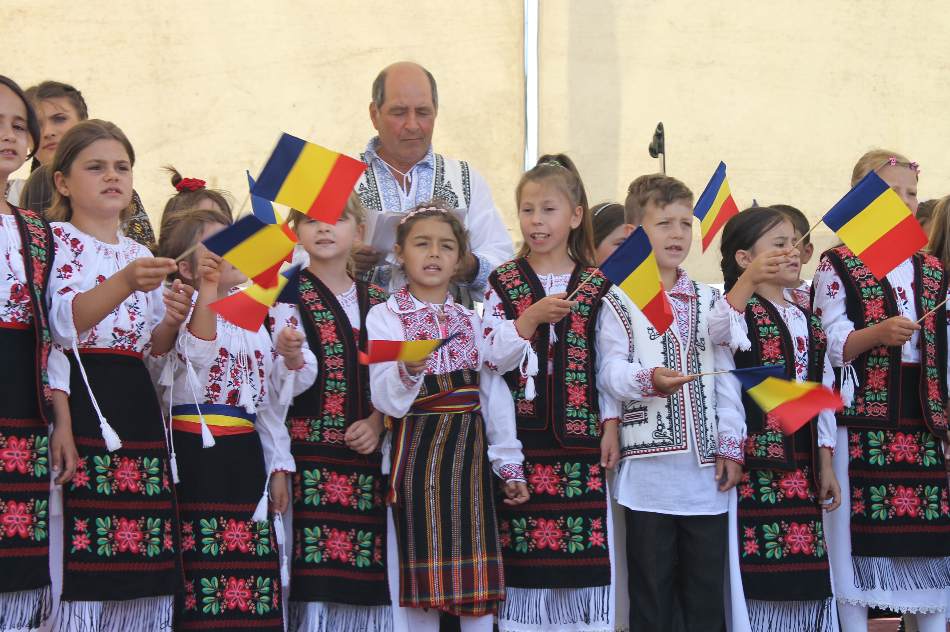 Centenarul Marii Uniri sărbătorit în Parohia Comarna