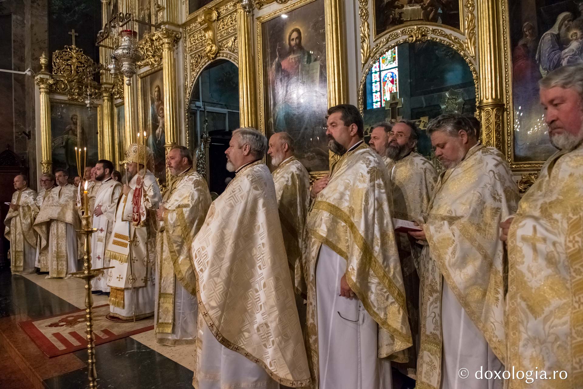Prima promoție a Facultății de Teologie din Iași a împlinit 25 de ani