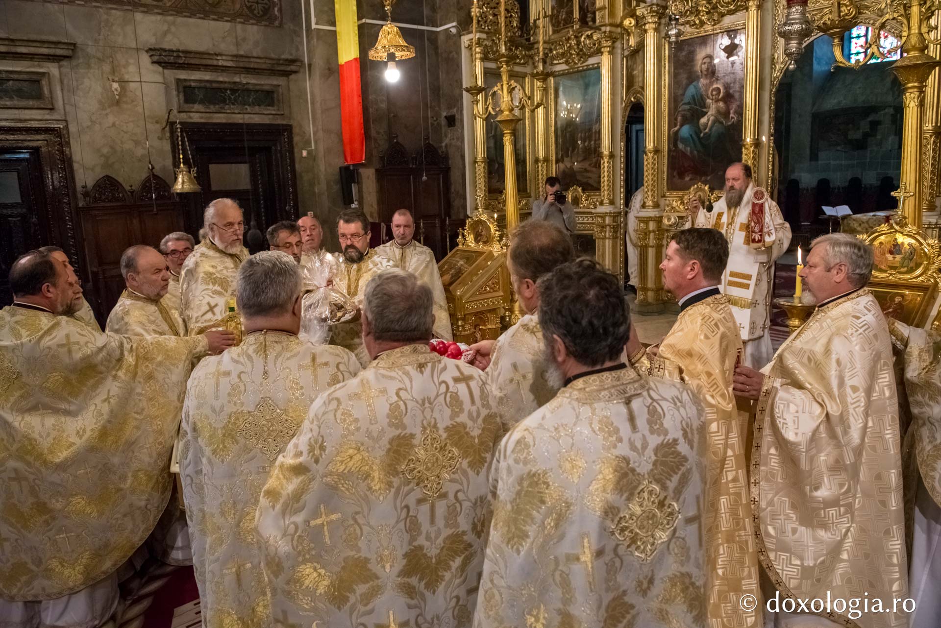 Prima promoție a Facultății de Teologie din Iași a împlinit 25 de ani