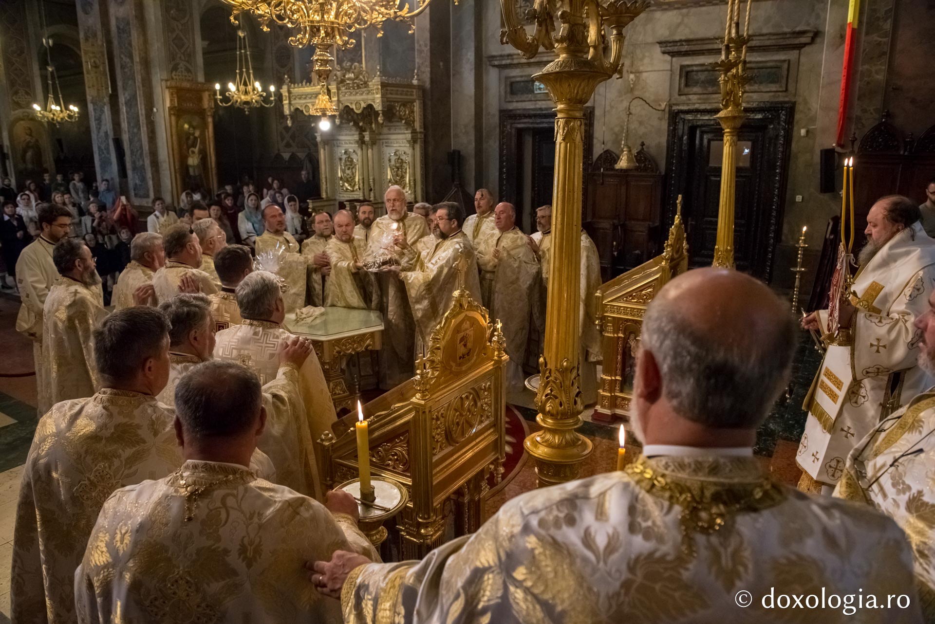 Prima promoție a Facultății de Teologie din Iași a împlinit 25 de ani